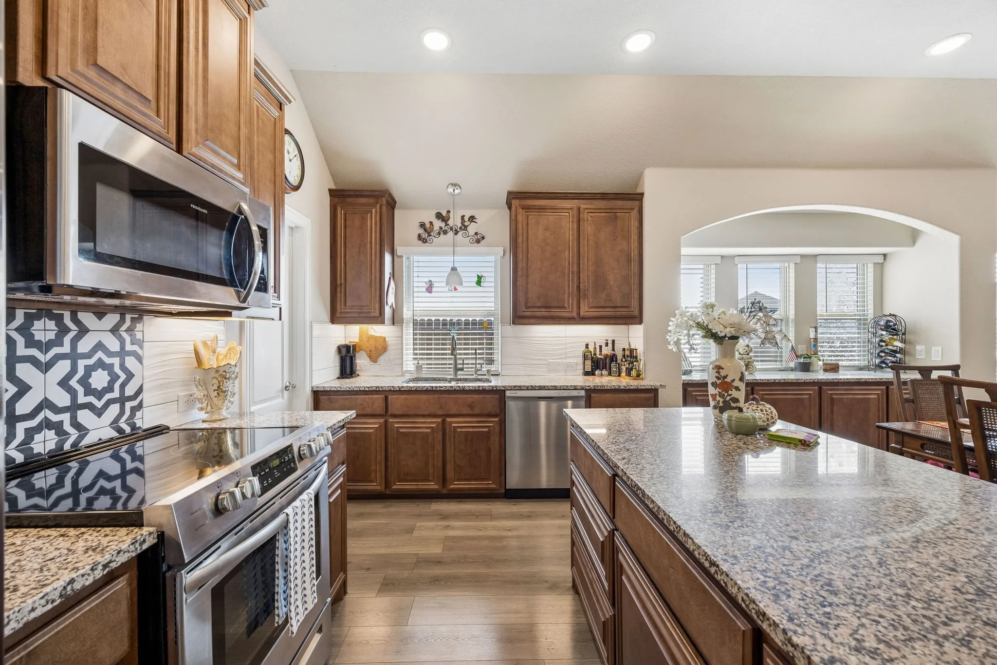 This entire home has been well cared for, but noticably in the kitchen!