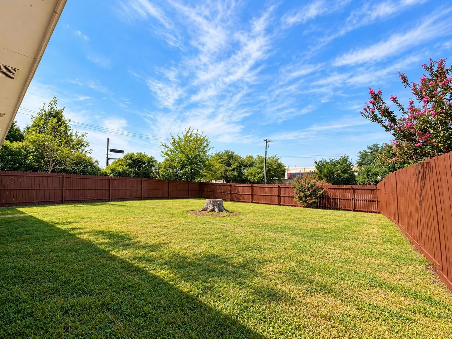 Single Family Residence For Rent in Tarrant County , 2096 Colt Court, Keller, Texas 76248, 3 Bedroom, 2 Bathroom, 2 Garage spaces, 1,172 Sqft, built in 1991, mls#21400500, Real Estate Agent in Keller, Homes For Rent in Tarrant county, Homes For Rent in Keller, Realtor in Keller Texas, Real Estate Brokerage Independent Realty Texas, Luminita Cordes Realtor