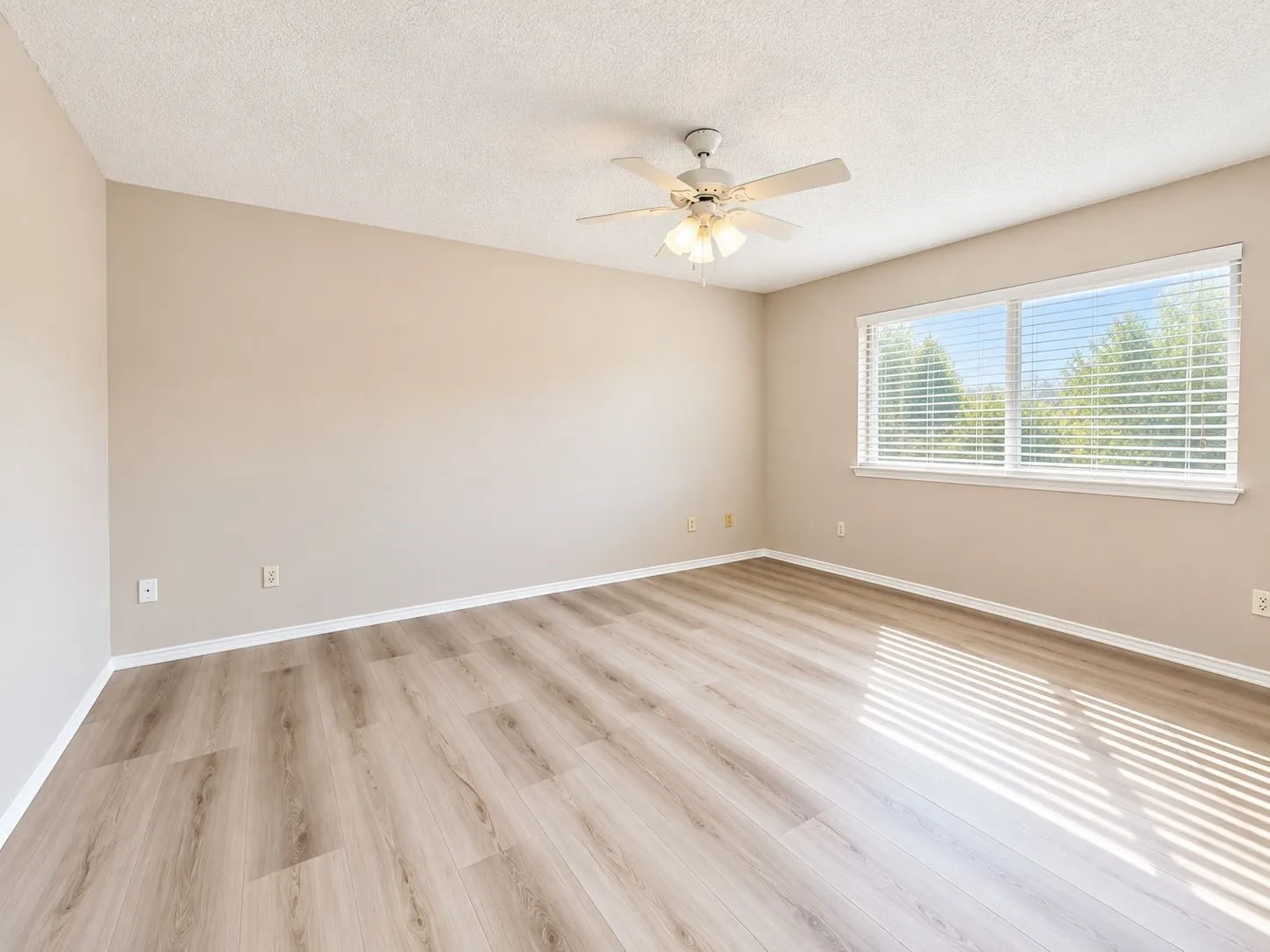Single Family Residence For Rent in Tarrant County , 2096 Colt Court, Keller, Texas 76248, 3 Bedroom, 2 Bathroom, 2 Garage spaces, 1,172 Sqft, built in 1991, mls#21400500, Real Estate Agent in Keller, Homes For Rent in Tarrant county, Homes For Rent in Keller, Realtor in Keller Texas, Real Estate Brokerage Independent Realty Texas, Luminita Cordes Realtor