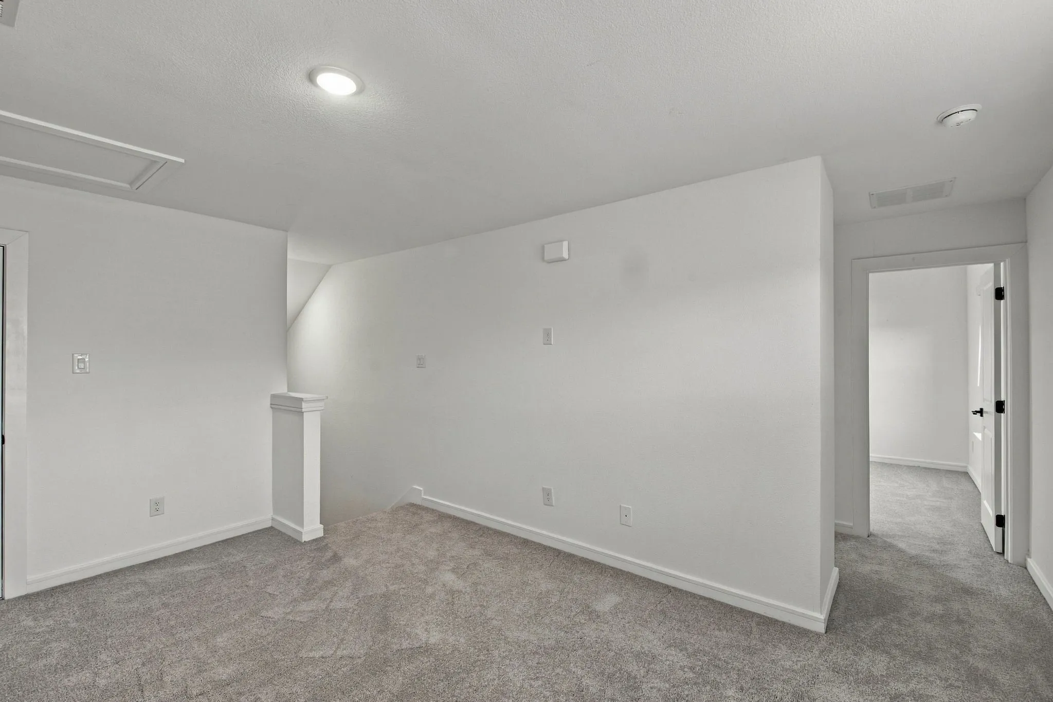 Single Family Residence For Sale in Grayson County , 604 Brook View Drive, Van Alstyne, Texas 75495, 3 Bedroom, 3 Bathroom, 2 Garage spaces, 1,750 Sqft, built in 2024, mls#21400594, Real Estate Agent in Van Alstyne, Homes For Sale in Grayson county, Homes For Sale in Van Alstyne, Realtor in Van Alstyne Texas, Real Estate Brokerage Independent Realty Texas, Luminita Cordes Realtor