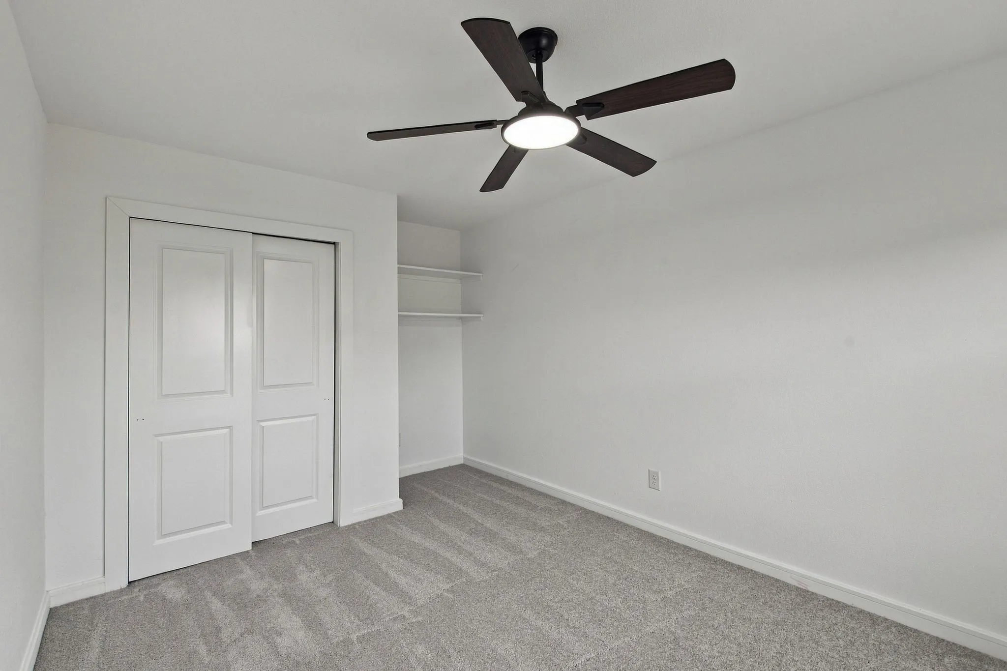 Single Family Residence For Sale in Grayson County , 604 Brook View Drive, Van Alstyne, Texas 75495, 3 Bedroom, 3 Bathroom, 2 Garage spaces, 1,750 Sqft, built in 2024, mls#21400594, Real Estate Agent in Van Alstyne, Homes For Sale in Grayson county, Homes For Sale in Van Alstyne, Realtor in Van Alstyne Texas, Real Estate Brokerage Independent Realty Texas, Luminita Cordes Realtor