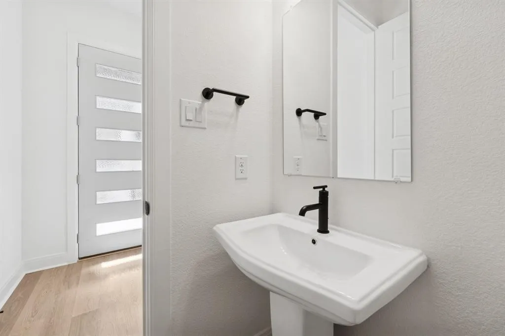 Townhouse For Rent in Dallas County , 4835 Fuller Court 605, Irving, Texas 75038, 3 Bedroom, 4 Bathroom, 2 Garage spaces, 2,546 Sqft, built in 2026, mls#21399528, Real Estate Agent in Irving, Homes For Rent in Dallas county, Homes For Rent in Irving, Realtor in Irving Texas, Real Estate Brokerage Independent Realty Texas, Luminita Cordes Realtor