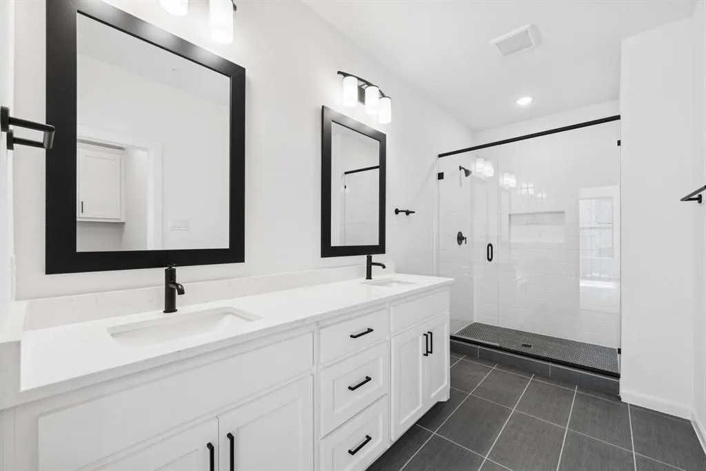 Townhouse For Rent in Dallas County , 4835 Fuller Court 605, Irving, Texas 75038, 3 Bedroom, 4 Bathroom, 2 Garage spaces, 2,546 Sqft, built in 2026, mls#21399528, Real Estate Agent in Irving, Homes For Rent in Dallas county, Homes For Rent in Irving, Realtor in Irving Texas, Real Estate Brokerage Independent Realty Texas, Luminita Cordes Realtor