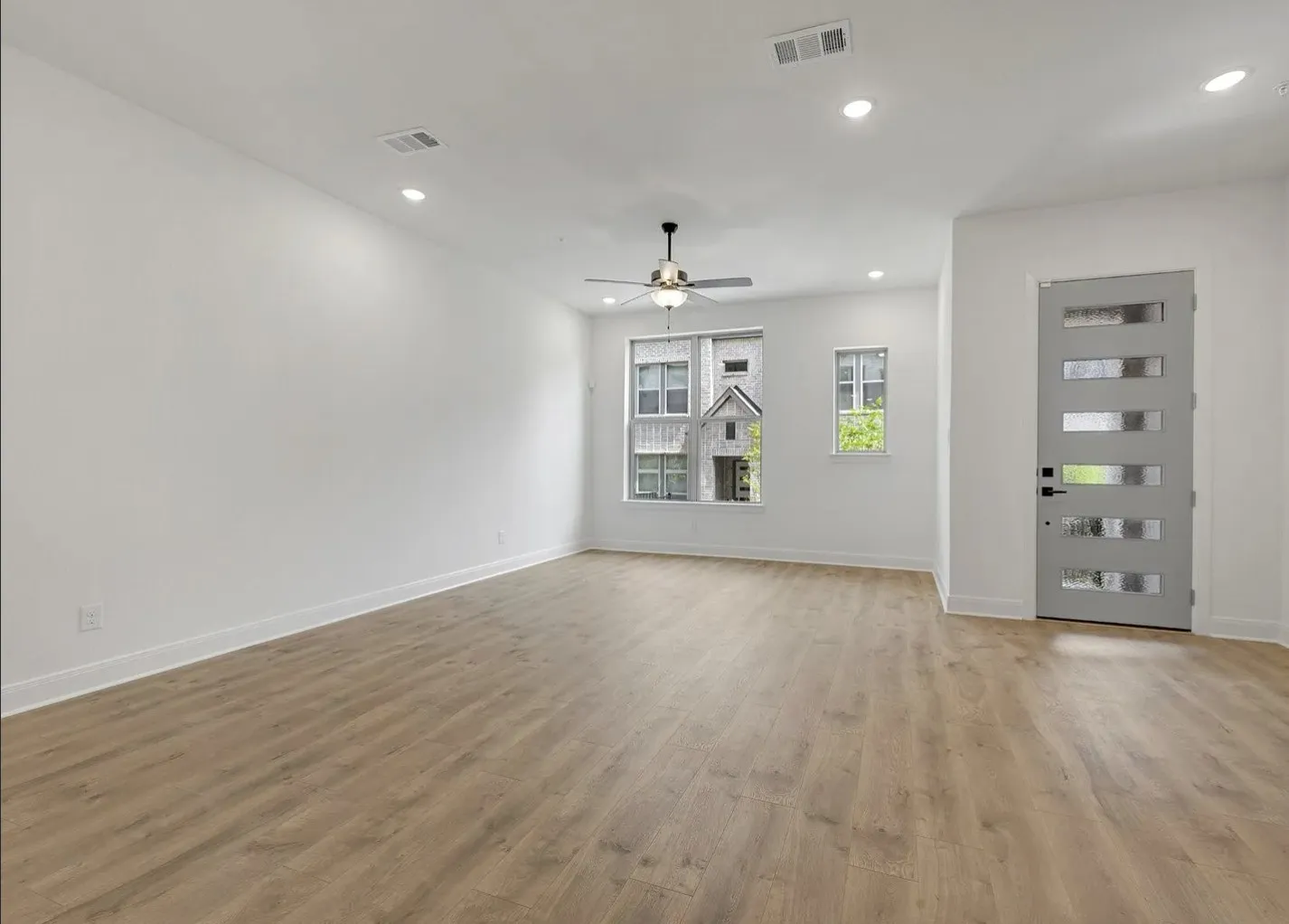 Townhouse For Rent in Dallas County , 4835 Fuller Court 605, Irving, Texas 75038, 3 Bedroom, 4 Bathroom, 2 Garage spaces, 2,546 Sqft, built in 2026, mls#21399528, Real Estate Agent in Irving, Homes For Rent in Dallas county, Homes For Rent in Irving, Realtor in Irving Texas, Real Estate Brokerage Independent Realty Texas, Luminita Cordes Realtor