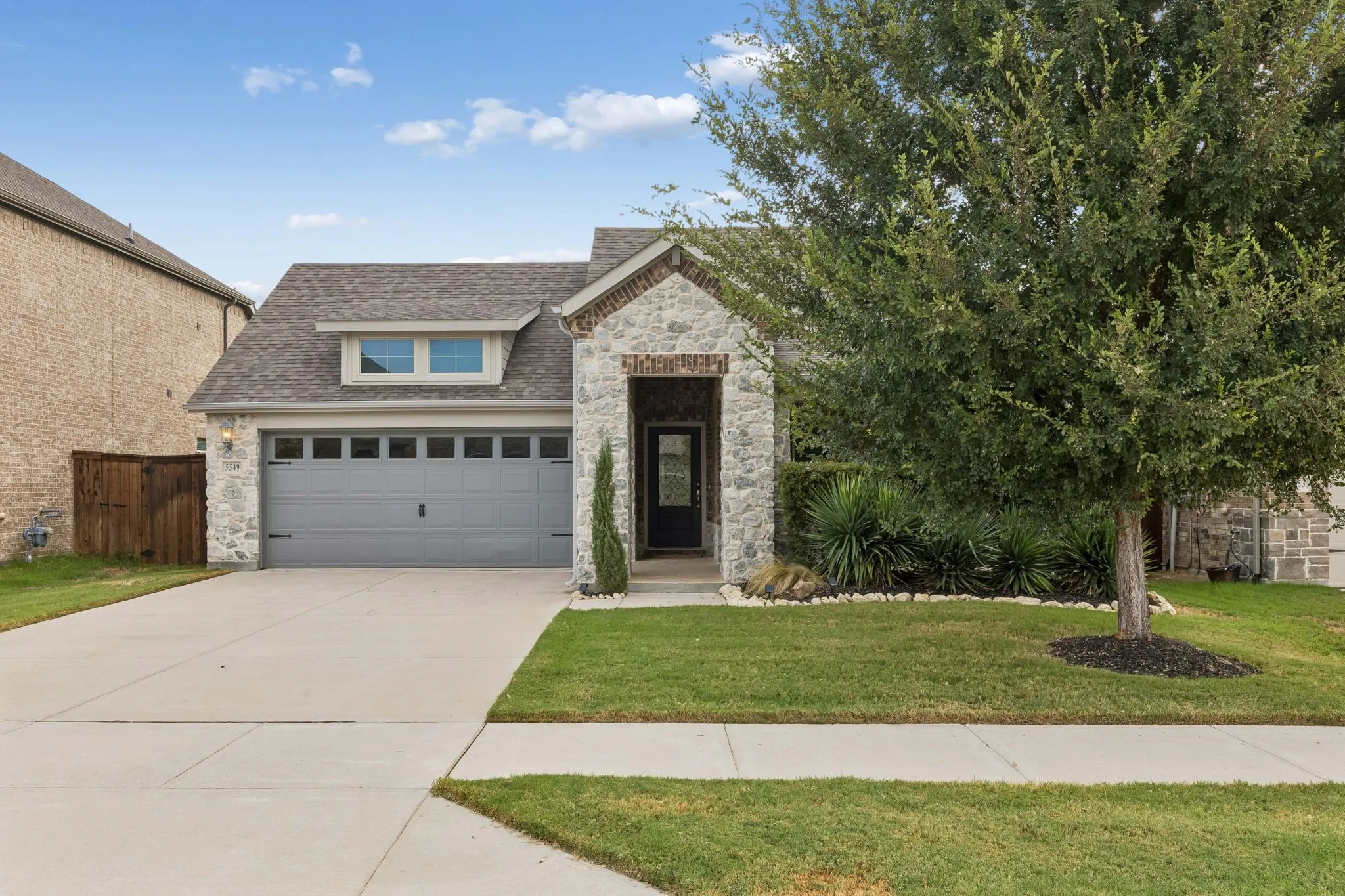 Single Family Residence For Sale in Tarrant County , 5549 Cypress Willow Bend, Fort Worth, Texas 76126, 3 Bedroom, 2 Bathroom, 2 Garage spaces, 1,813 Sqft, built in 2020, mls#21400609, Real Estate Agent in Fort Worth, Homes For Sale in Tarrant county, Homes For Sale in Fort Worth, Realtor in Fort Worth Texas, Real Estate Brokerage Independent Realty Texas, Luminita Cordes Realtor