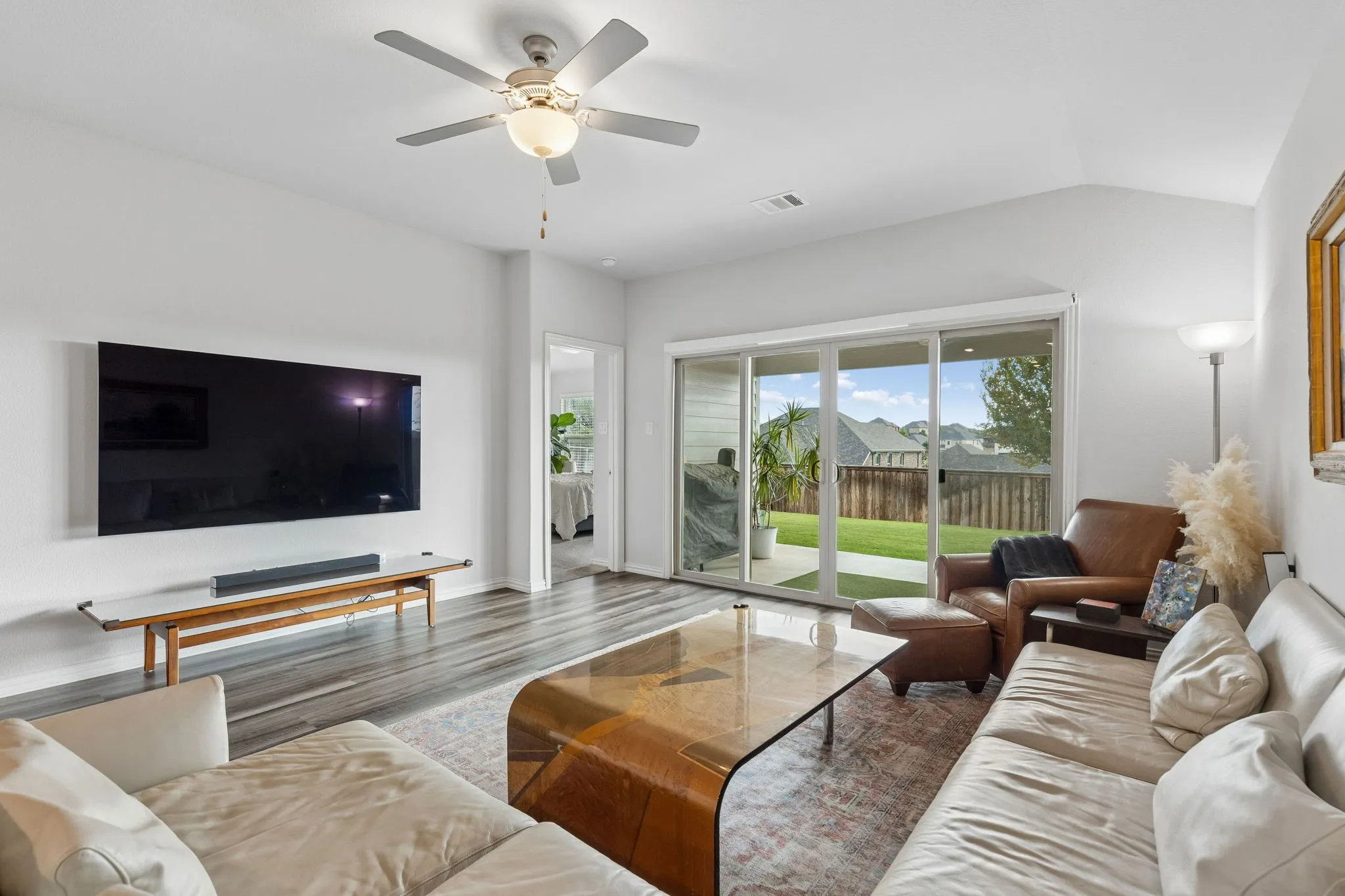 Single Family Residence For Sale in Tarrant County , 5549 Cypress Willow Bend, Fort Worth, Texas 76126, 3 Bedroom, 2 Bathroom, 2 Garage spaces, 1,813 Sqft, built in 2020, mls#21400609, Real Estate Agent in Fort Worth, Homes For Sale in Tarrant county, Homes For Sale in Fort Worth, Realtor in Fort Worth Texas, Real Estate Brokerage Independent Realty Texas, Luminita Cordes Realtor