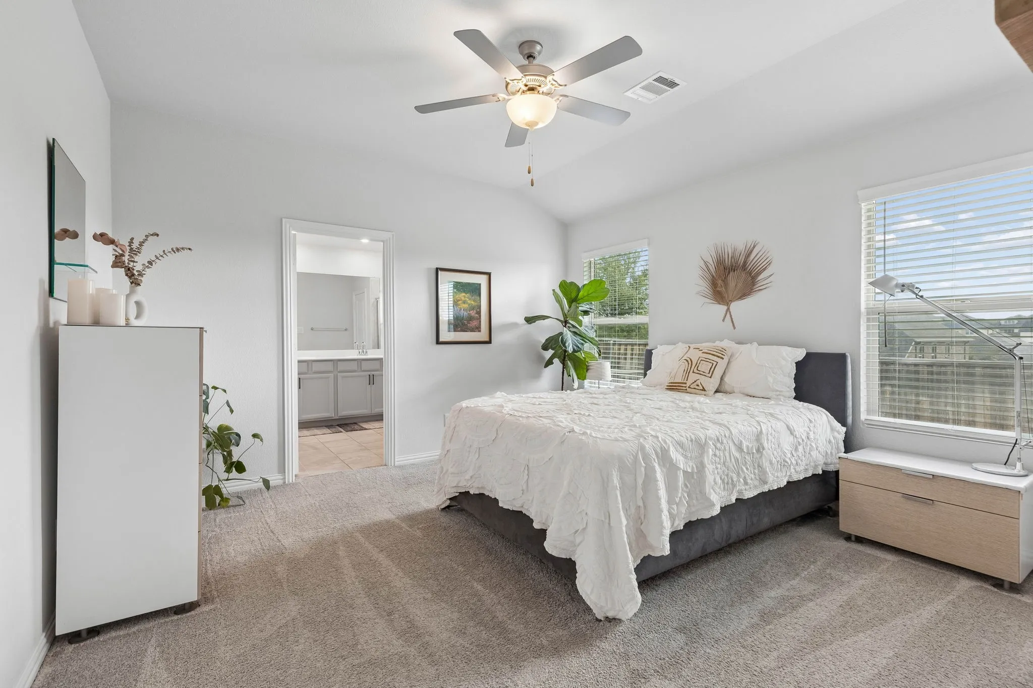 Single Family Residence For Sale in Tarrant County , 5549 Cypress Willow Bend, Fort Worth, Texas 76126, 3 Bedroom, 2 Bathroom, 2 Garage spaces, 1,813 Sqft, built in 2020, mls#21400609, Real Estate Agent in Fort Worth, Homes For Sale in Tarrant county, Homes For Sale in Fort Worth, Realtor in Fort Worth Texas, Real Estate Brokerage Independent Realty Texas, Luminita Cordes Realtor