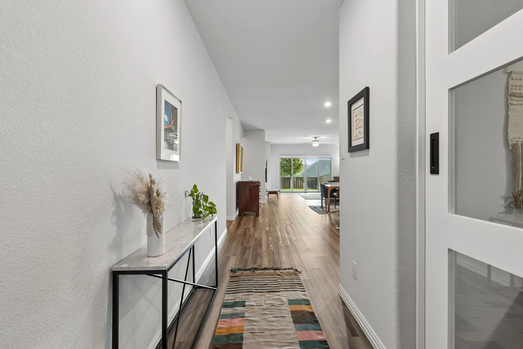 Single Family Residence For Sale in Tarrant County , 5549 Cypress Willow Bend, Fort Worth, Texas 76126, 3 Bedroom, 2 Bathroom, 2 Garage spaces, 1,813 Sqft, built in 2020, mls#21400609, Real Estate Agent in Fort Worth, Homes For Sale in Tarrant county, Homes For Sale in Fort Worth, Realtor in Fort Worth Texas, Real Estate Brokerage Independent Realty Texas, Luminita Cordes Realtor