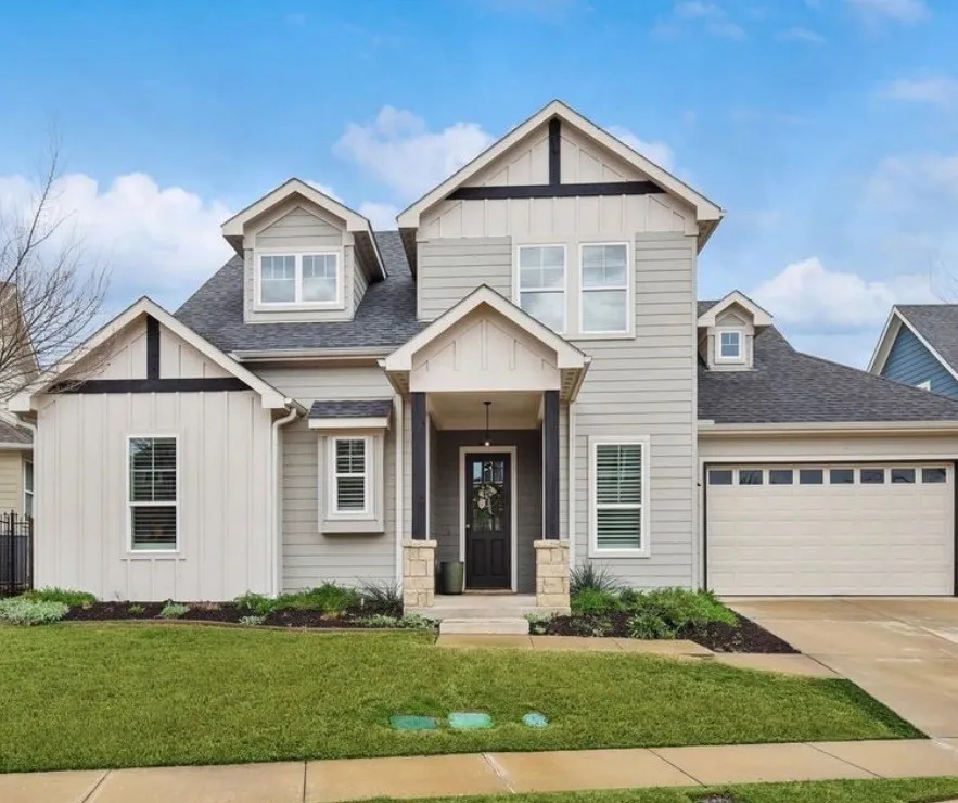 Single Family Residence For Sale in Denton County , 410 Hearth Terrace, Argyle, Texas 76226, 4 Bedroom, 3 Bathroom, 2 Garage spaces, 2,601 Sqft, built in 2018, mls#21400612, Real Estate Agent in Argyle, Homes For Sale in Denton county, Homes For Sale in Argyle, Realtor in Argyle Texas, Real Estate Brokerage Independent Realty Texas, Luminita Cordes Realtor
