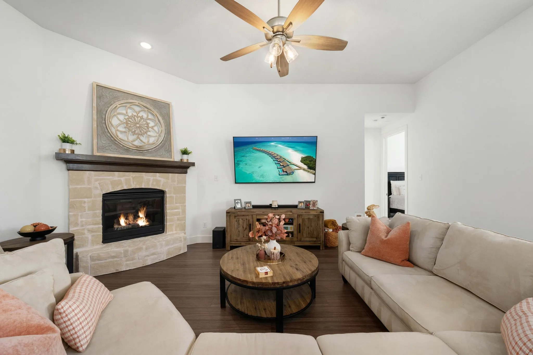 Single Family Residence For Rent in Rockwall County , 1913 Recioto Drive, Mclendon Chisholm, Texas 75032, 4 Bedroom, 3 Bathroom, 2 Garage spaces, 2,068 Sqft, built in 2019, mls#21400613, Real Estate Agent in Mclendon Chisholm, Homes For Rent in Rockwall county, Homes For Rent in Mclendon Chisholm, Realtor in Mclendon Chisholm Texas, Real Estate Brokerage Independent Realty Texas, Luminita Cordes Realtor