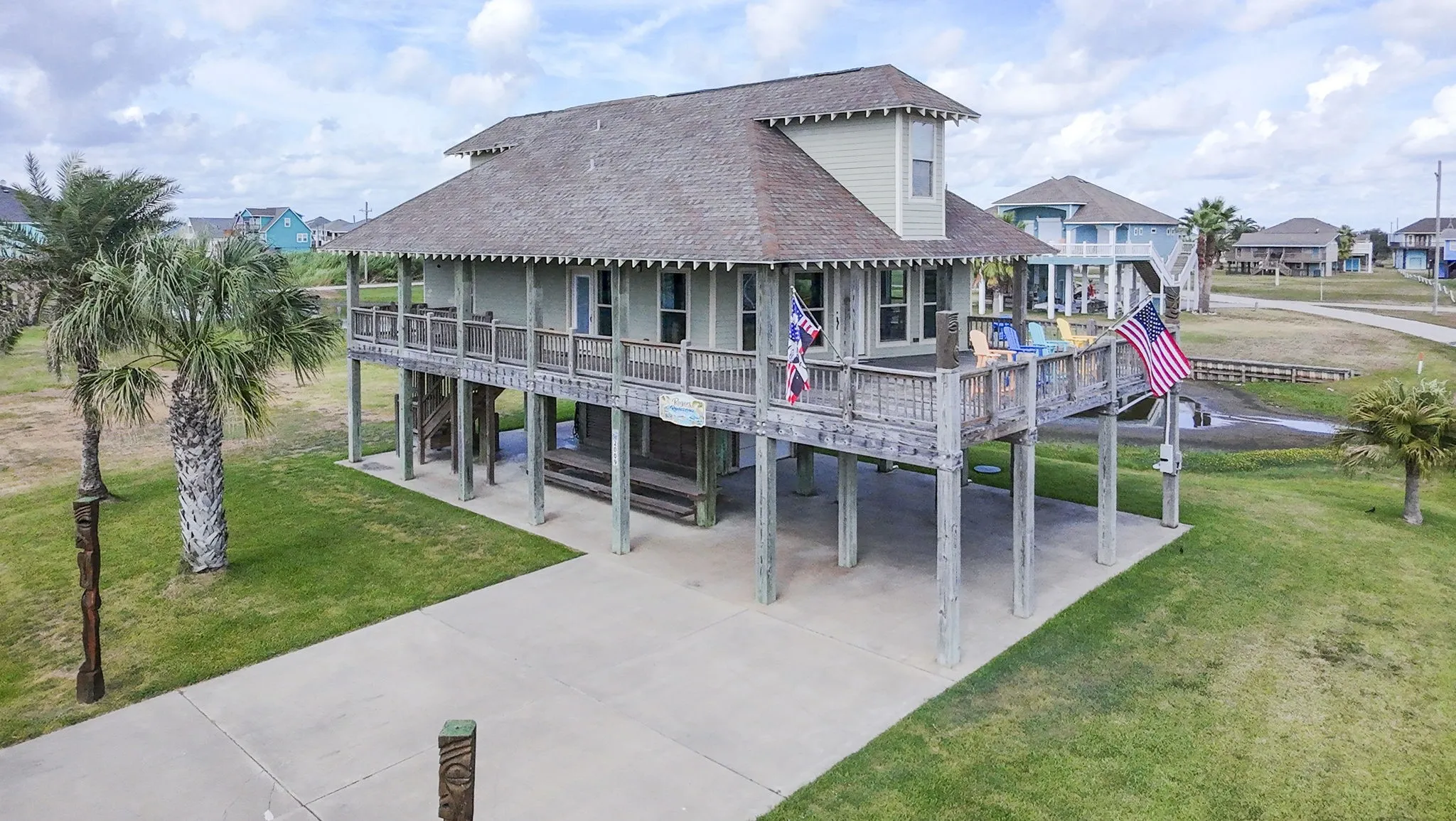 Single Family Residence For Sale in Galveston County , 2009 Lakeview, Crystal Beach, Texas 77650, 3 Bedroom, 3 Bathroom, 1 Garage spaces, 1,724 Sqft, built in 2010, mls#21400599, Real Estate Agent in Crystal Beach, Homes For Sale in Galveston county, Homes For Sale in Crystal Beach, Realtor in Crystal Beach Texas, Real Estate Brokerage Independent Realty Texas, Luminita Cordes Realtor