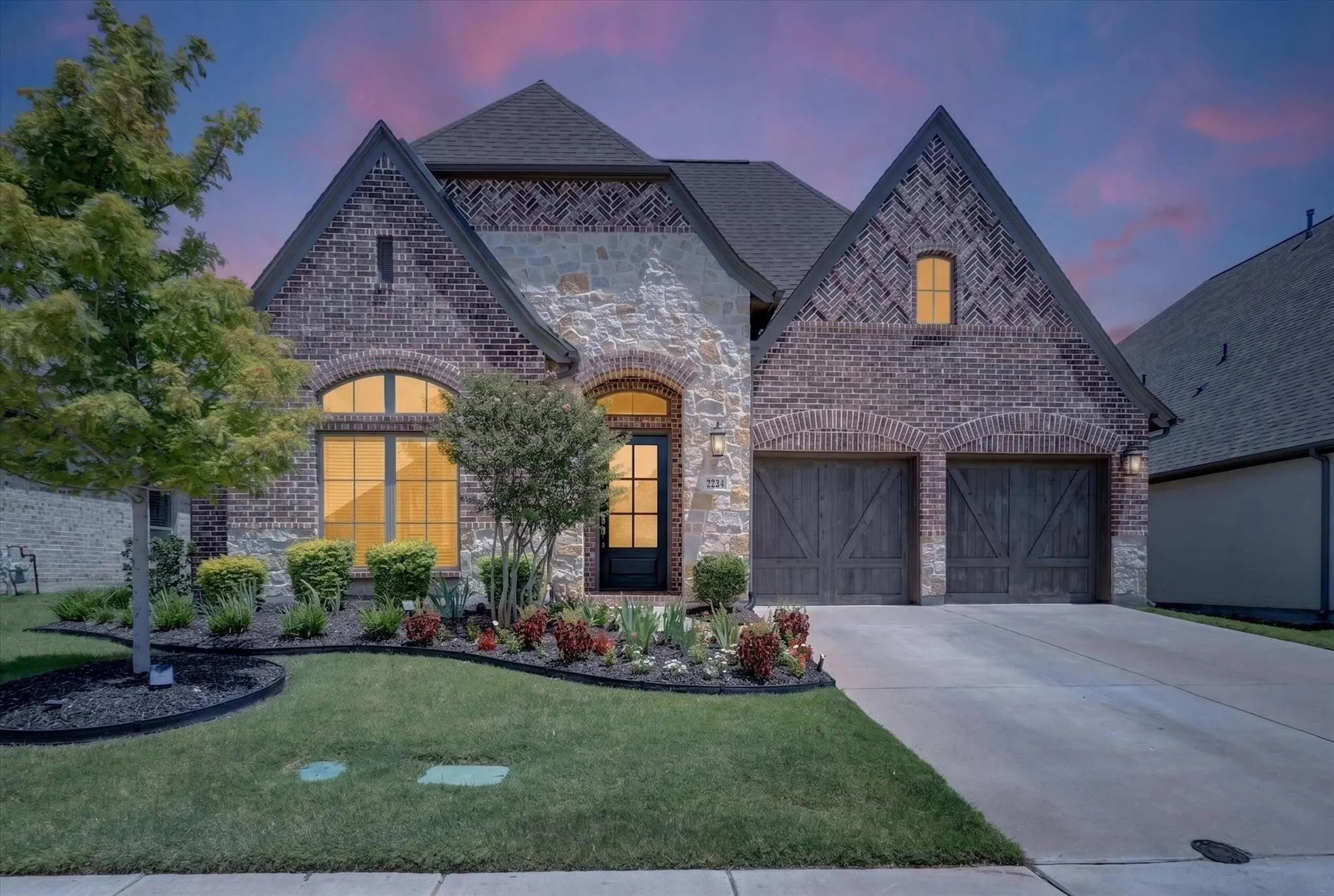 Single Family Residence For Sale in Ellis County , 2234 Somercrest Place, Midlothian, Texas 76065, 4 Bedroom, 4 Bathroom, 2 Garage spaces, 2,710 Sqft, built in 2022, mls#21400632, Real Estate Agent in Midlothian, Homes For Sale in Ellis county, Homes For Sale in Midlothian, Realtor in Midlothian Texas, Real Estate Brokerage Independent Realty Texas, Luminita Cordes Realtor