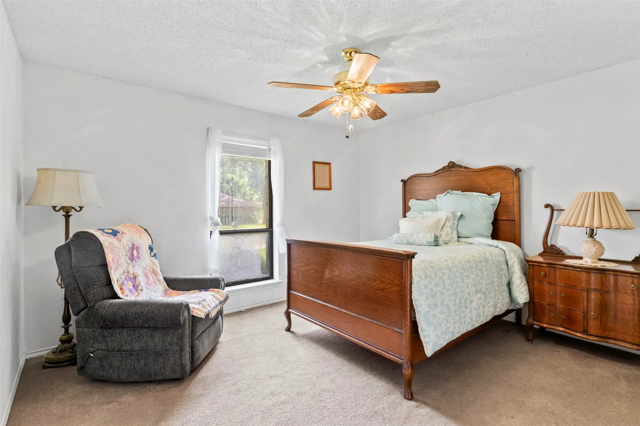 Single Family Residence For Sale in Denton County , 3212 Dunes Street, Denton, Texas 76209, 3 Bedroom, 2 Bathroom, 2 Garage spaces, 1,966 Sqft, built in 1982, mls#21400635, Real Estate Agent in Denton, Homes For Sale in Denton county, Homes For Sale in Denton, Realtor in Denton Texas, Real Estate Brokerage Independent Realty Texas, Luminita Cordes Realtor