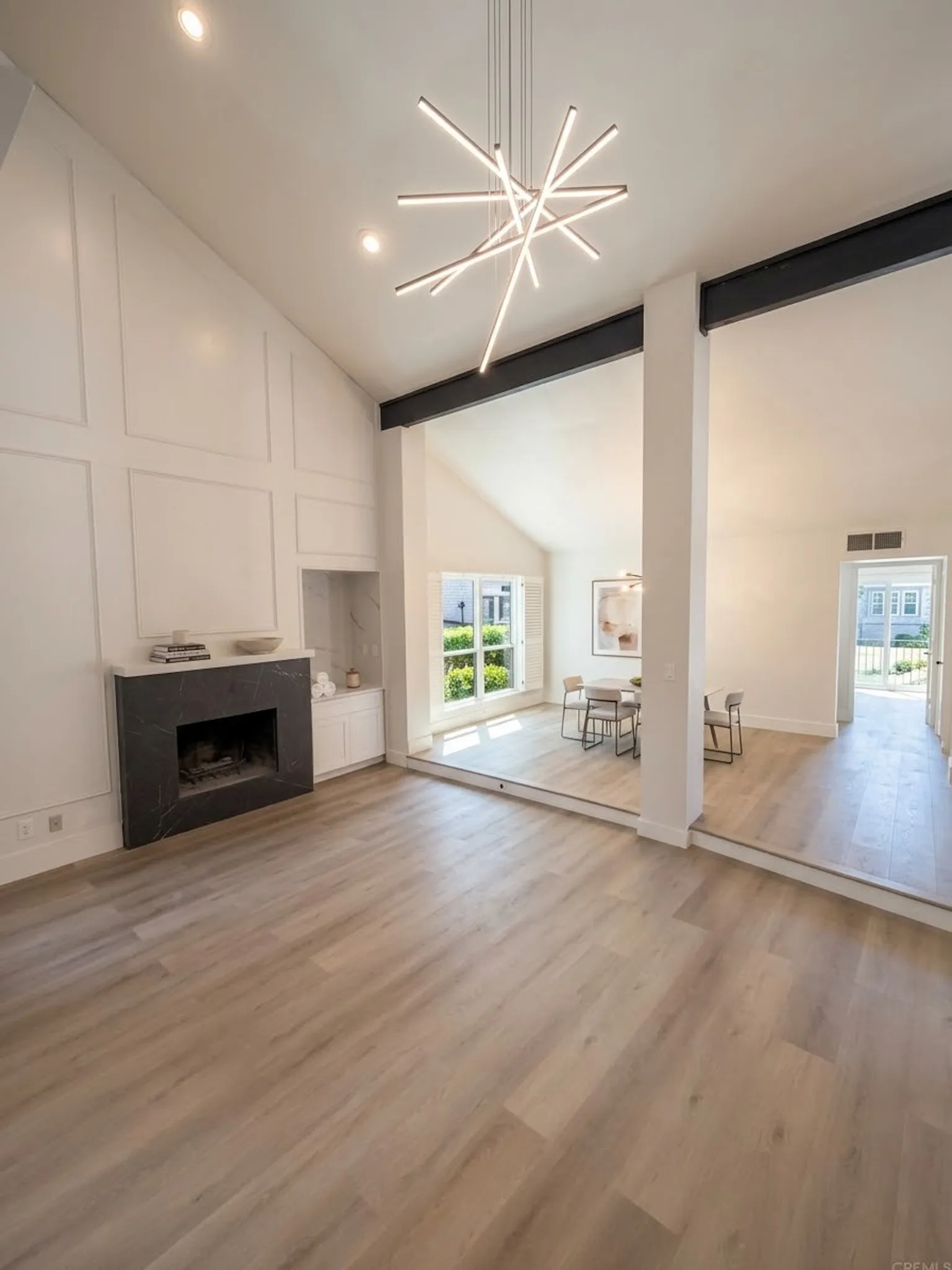 Single Family Residence For Rent in Dallas County , 820 Pavillion Street, Dallas, Texas 75204, 2 Bedroom, 3 Bathroom, 1 Garage spaces, 2,258 Sqft, built in 1980, mls#21397058, Real Estate Agent in Dallas, Homes For Rent in Dallas county, Homes For Rent in Dallas, Realtor in Dallas Texas, Real Estate Brokerage Independent Realty Texas, Luminita Cordes Realtor