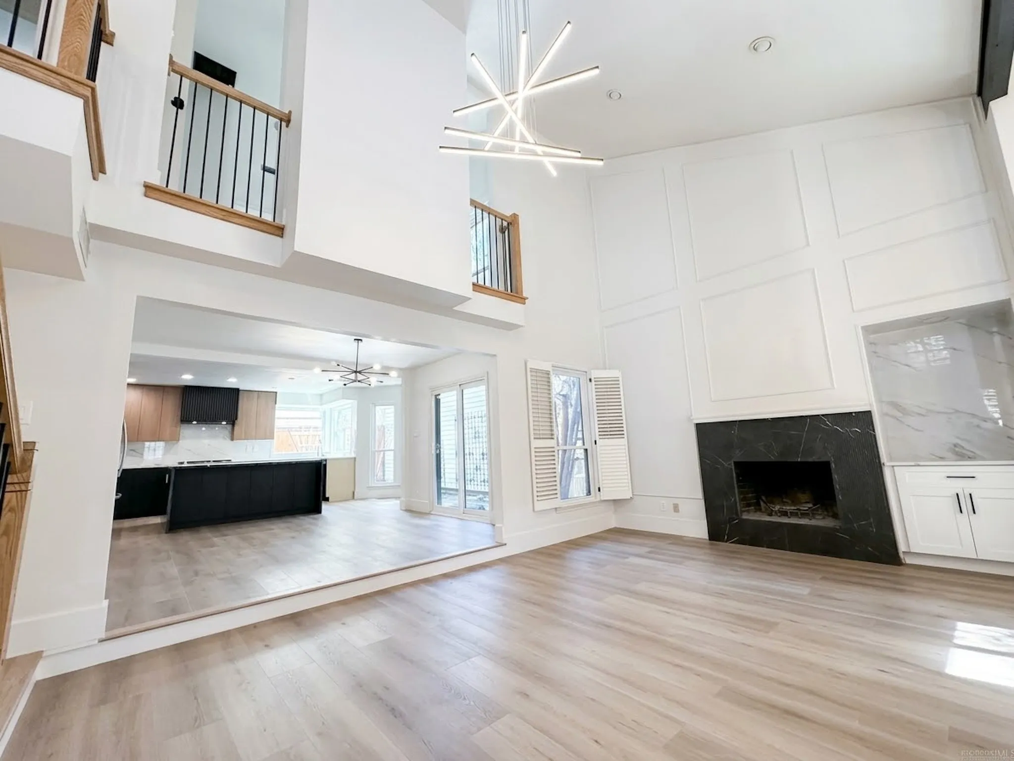 Single Family Residence For Rent in Dallas County , 820 Pavillion Street, Dallas, Texas 75204, 2 Bedroom, 3 Bathroom, 1 Garage spaces, 2,258 Sqft, built in 1980, mls#21397058, Real Estate Agent in Dallas, Homes For Rent in Dallas county, Homes For Rent in Dallas, Realtor in Dallas Texas, Real Estate Brokerage Independent Realty Texas, Luminita Cordes Realtor