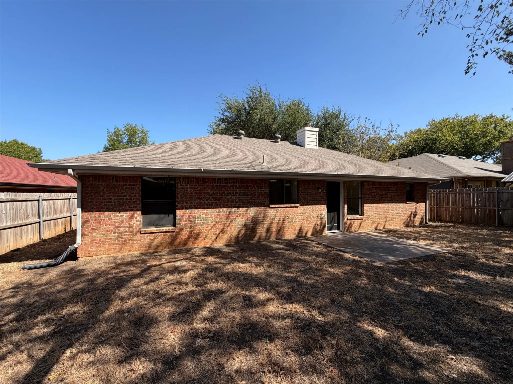 Single Family Residence For Sale in Denton County , 2812 Beverly Drive, Denton, Texas 76209, 3 Bedroom, 2 Bathroom, 2 Garage spaces, 1,372 Sqft, built in 1986, mls#21398423, Real Estate Agent in Denton, Homes For Sale in Denton county, Homes For Sale in Denton, Realtor in Denton Texas, Real Estate Brokerage Independent Realty Texas, Luminita Cordes Realtor