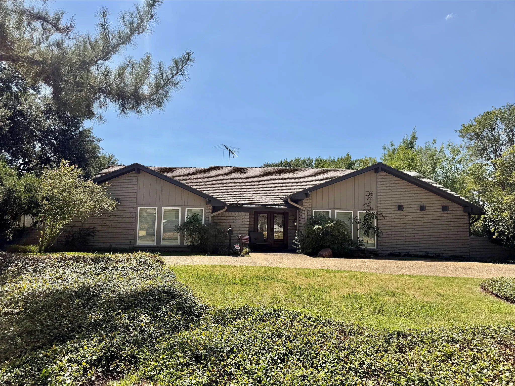 Improved Land For Sale in Dallas County , 3708 Princess Lane, Dallas, Texas 75229, 0, 0, Garage spaces, 0 Sqft, built in 1972, mls#21400004, Real Estate Agent in Dallas, Homes For Sale in Dallas county, Homes For Sale in Dallas, Realtor in Dallas Texas, Real Estate Brokerage Independent Realty Texas, Luminita Cordes Realtor