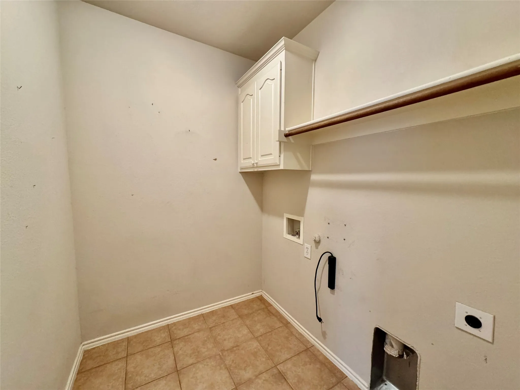 Single Family Residence For Sale in Tarrant County , 504 Winbridge Lane, Fort Worth, Texas 76052, 3 Bedroom, 2 Bathroom, 2 Garage spaces, 1,598 Sqft, built in 2005, mls#21400624, Real Estate Agent in Fort Worth, Homes For Sale in Tarrant county, Homes For Sale in Fort Worth, Realtor in Fort Worth Texas, Real Estate Brokerage Independent Realty Texas, Luminita Cordes Realtor