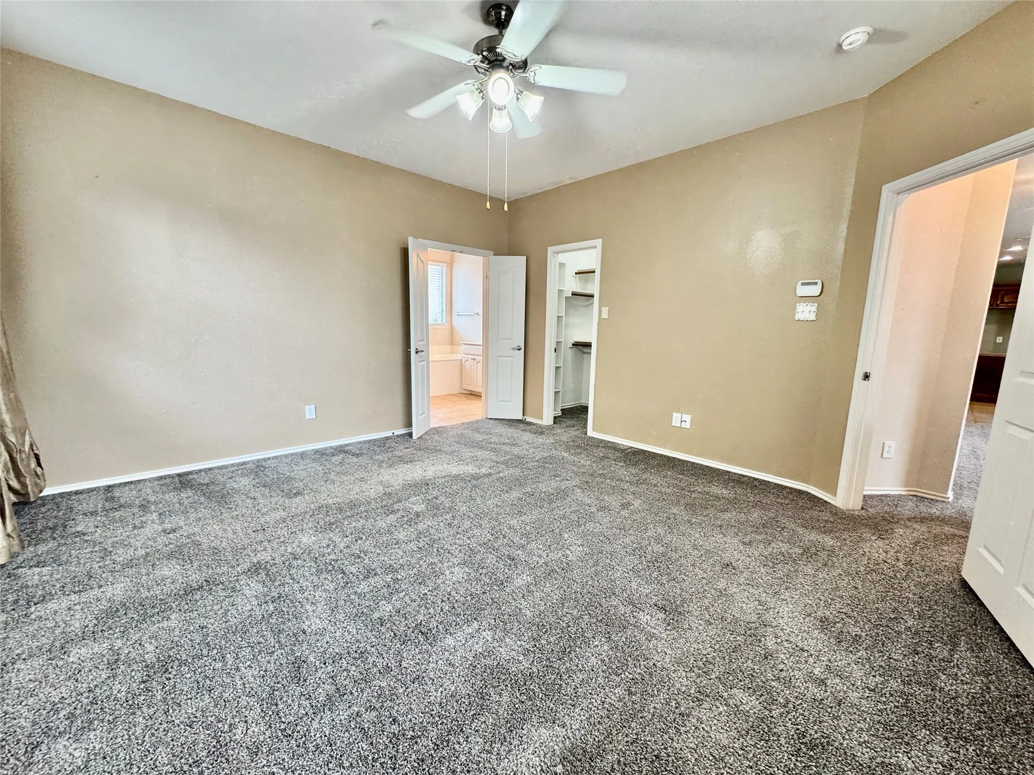 Single Family Residence For Sale in Tarrant County , 504 Winbridge Lane, Fort Worth, Texas 76052, 3 Bedroom, 2 Bathroom, 2 Garage spaces, 1,598 Sqft, built in 2005, mls#21400624, Real Estate Agent in Fort Worth, Homes For Sale in Tarrant county, Homes For Sale in Fort Worth, Realtor in Fort Worth Texas, Real Estate Brokerage Independent Realty Texas, Luminita Cordes Realtor