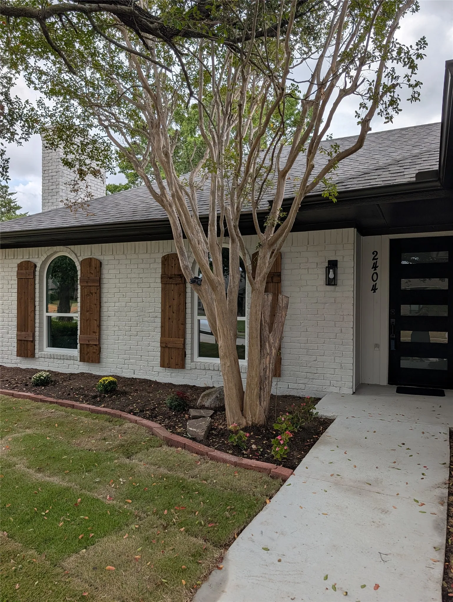 Single Family Residence For Sale in Collin County , 2404 Glen Forest Lane, Plano, Texas 75023, 3 Bedroom, 2 Bathroom, 2 Garage spaces, 1,635 Sqft, built in 1976, mls#21400653, Real Estate Agent in Plano, Homes For Sale in Collin county, Homes For Sale in Plano, Realtor in Plano Texas, Real Estate Brokerage Independent Realty Texas, Luminita Cordes Realtor