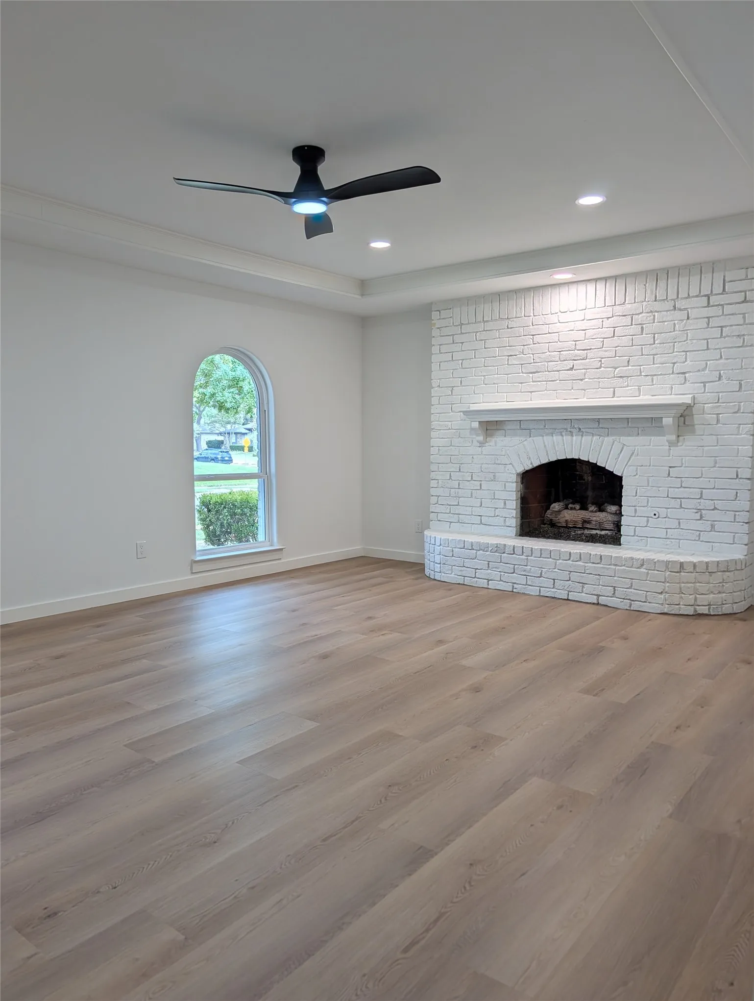 Single Family Residence For Sale in Collin County , 2404 Glen Forest Lane, Plano, Texas 75023, 3 Bedroom, 2 Bathroom, 2 Garage spaces, 1,635 Sqft, built in 1976, mls#21400653, Real Estate Agent in Plano, Homes For Sale in Collin county, Homes For Sale in Plano, Realtor in Plano Texas, Real Estate Brokerage Independent Realty Texas, Luminita Cordes Realtor