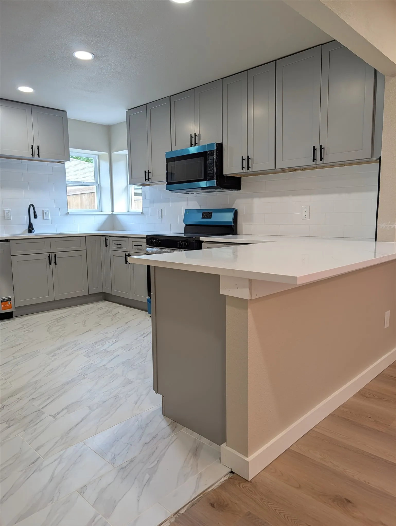 Single Family Residence For Sale in Collin County , 2404 Glen Forest Lane, Plano, Texas 75023, 3 Bedroom, 2 Bathroom, 2 Garage spaces, 1,635 Sqft, built in 1976, mls#21400653, Real Estate Agent in Plano, Homes For Sale in Collin county, Homes For Sale in Plano, Realtor in Plano Texas, Real Estate Brokerage Independent Realty Texas, Luminita Cordes Realtor