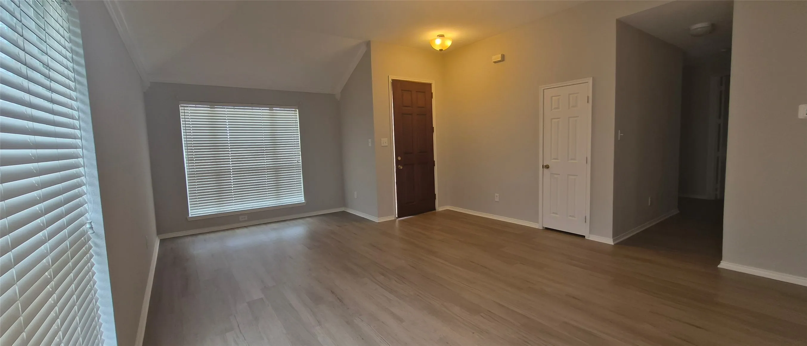 Single Family Residence For Rent in Collin County , 7403 Stone Hearth Drive, Frisco, Texas 75035, 4 Bedroom, 2 Bathroom, 2 Garage spaces, 2,104 Sqft, built in 1998, mls#21400683, Real Estate Agent in Frisco, Homes For Rent in Collin county, Homes For Rent in Frisco, Realtor in Frisco Texas, Real Estate Brokerage Independent Realty Texas, Luminita Cordes Realtor