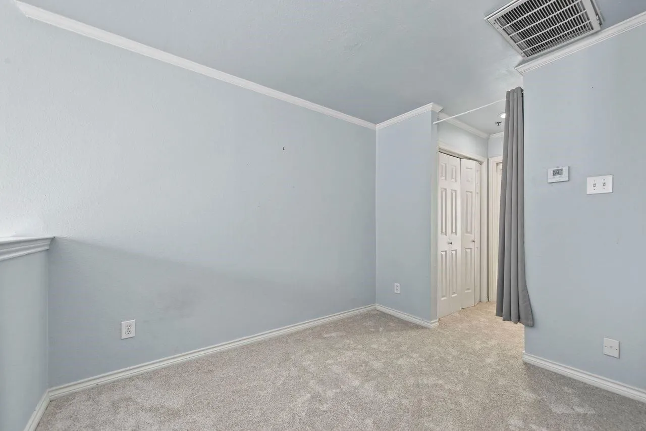 Condominium For Rent in Dallas County , 3100 Cole Avenue 211, Dallas, Texas 75204, 2 Bedroom, 2 Bathroom, 2 Garage spaces, 1,037 Sqft, built in 1984, mls#21400688, Real Estate Agent in Dallas, Homes For Rent in Dallas county, Homes For Rent in Dallas, Realtor in Dallas Texas, Real Estate Brokerage Independent Realty Texas, Luminita Cordes Realtor