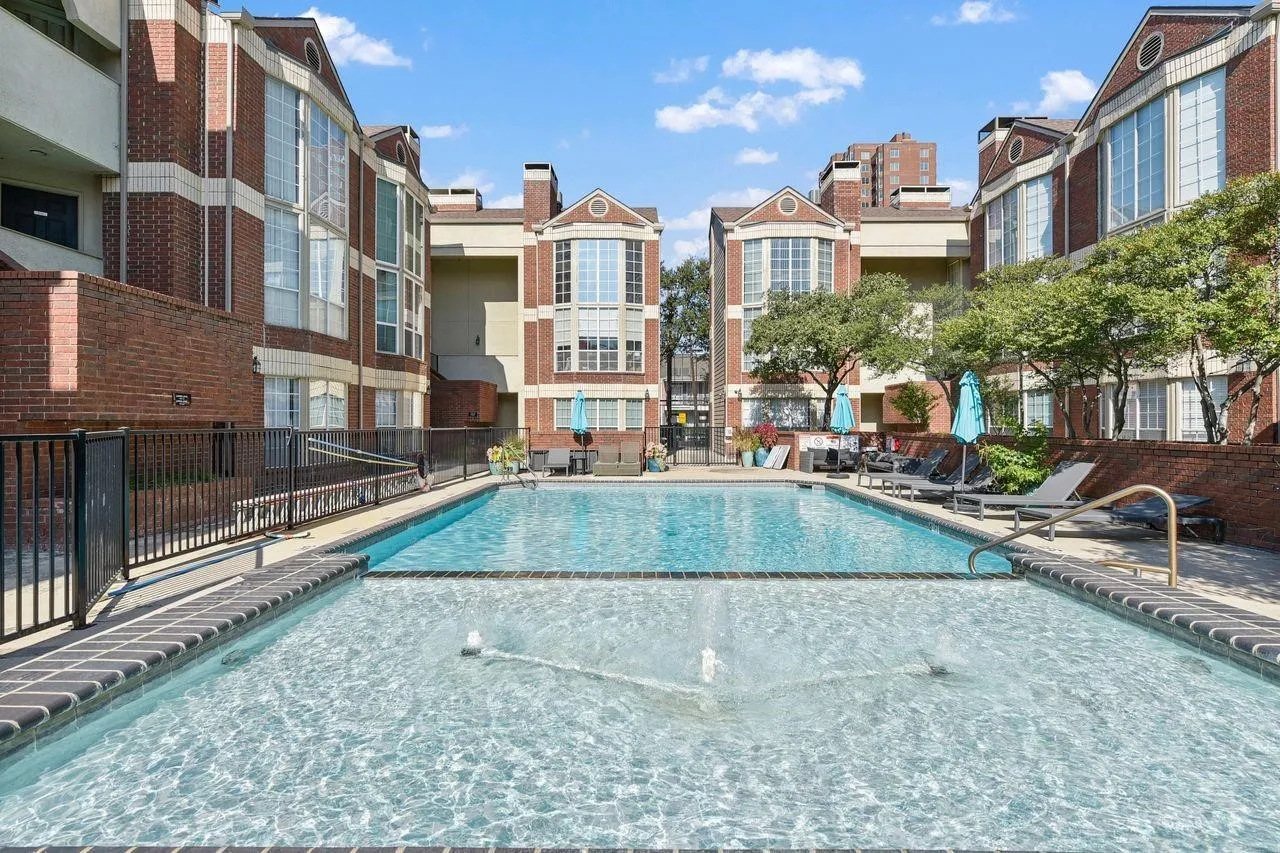 Condominium For Rent in Dallas County , 3100 Cole Avenue 211, Dallas, Texas 75204, 2 Bedroom, 2 Bathroom, 2 Garage spaces, 1,037 Sqft, built in 1984, mls#21400688, Real Estate Agent in Dallas, Homes For Rent in Dallas county, Homes For Rent in Dallas, Realtor in Dallas Texas, Real Estate Brokerage Independent Realty Texas, Luminita Cordes Realtor