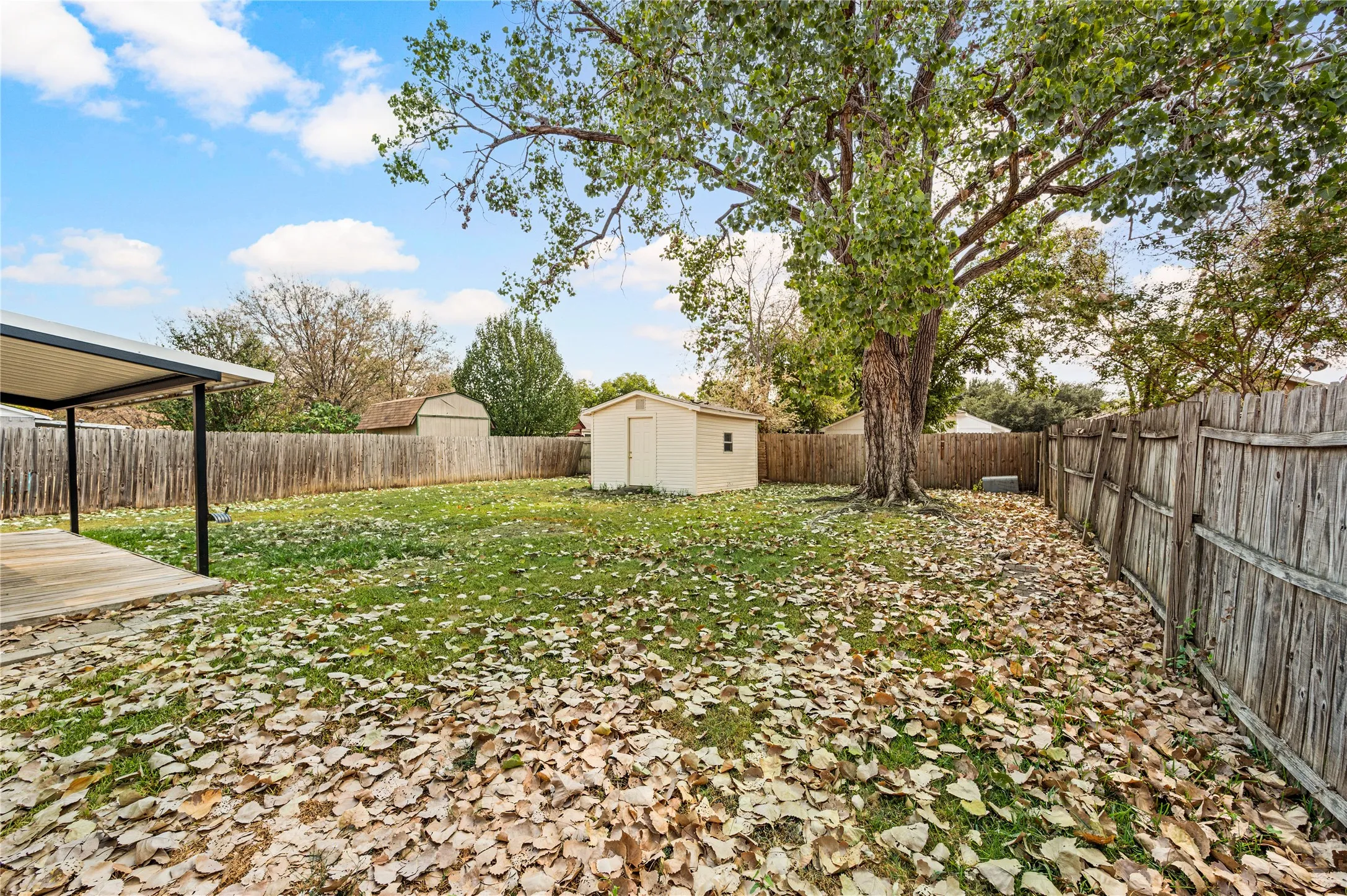 Single Family Residence For Sale in Tarrant County , 4744 China Rose Drive, Fort Worth, Texas 76137, 2 Bedroom, 1 Bathroom, 1 Garage spaces, 1,000 Sqft, built in 1983, mls#21400673, Real Estate Agent in Fort Worth, Homes For Sale in Tarrant county, Homes For Sale in Fort Worth, Realtor in Fort Worth Texas, Real Estate Brokerage Independent Realty Texas, Luminita Cordes Realtor