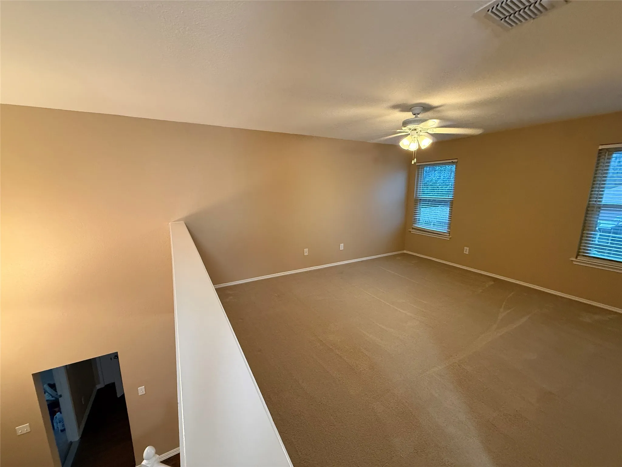 Single Family Residence For Sale in Tarrant County , 916 Pennsylvania Drive, Saginaw, Texas 76131, 4 Bedroom, 3 Bathroom, 2 Garage spaces, 2,060 Sqft, built in 1995, mls#21397627, Real Estate Agent in Saginaw, Homes For Sale in Tarrant county, Homes For Sale in Saginaw, Realtor in Saginaw Texas, Real Estate Brokerage Independent Realty Texas, Luminita Cordes Realtor
