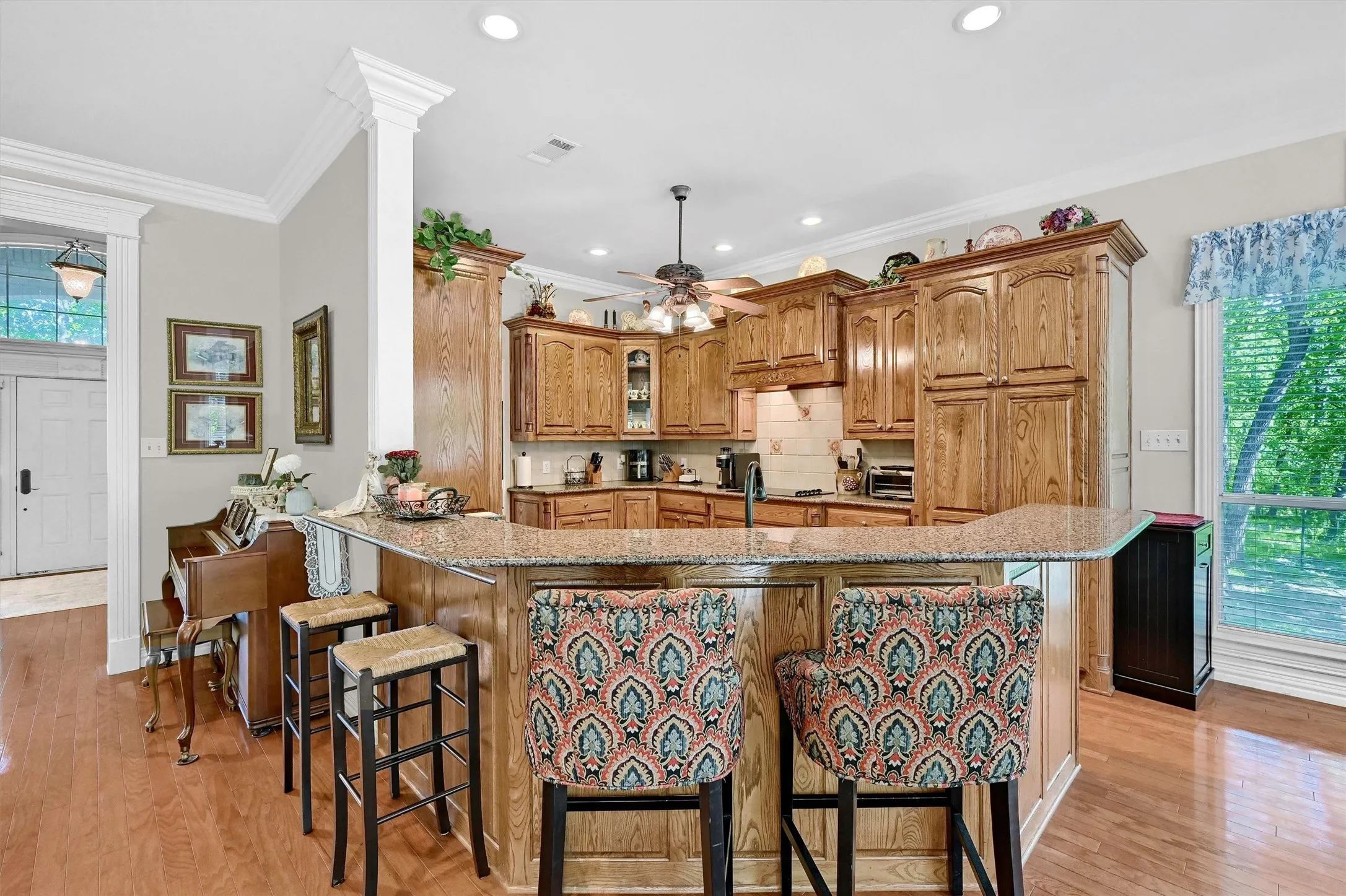 Breakfast Bar Seating