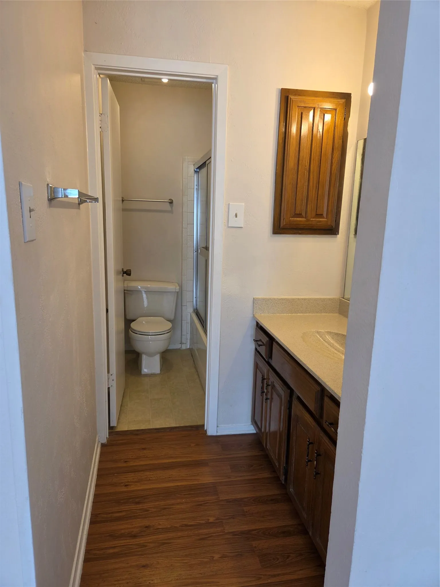 Condominium For Rent in Dallas County , 333 Melrose Drive 14C, Richardson, Texas 75080, 2 Bedroom, 3 Bathroom, Garage spaces, 1,161 Sqft, built in 1981, mls#21398785, Real Estate Agent in Richardson, Homes For Rent in Dallas county, Homes For Rent in Richardson, Realtor in Richardson Texas, Real Estate Brokerage Independent Realty Texas, Luminita Cordes Realtor