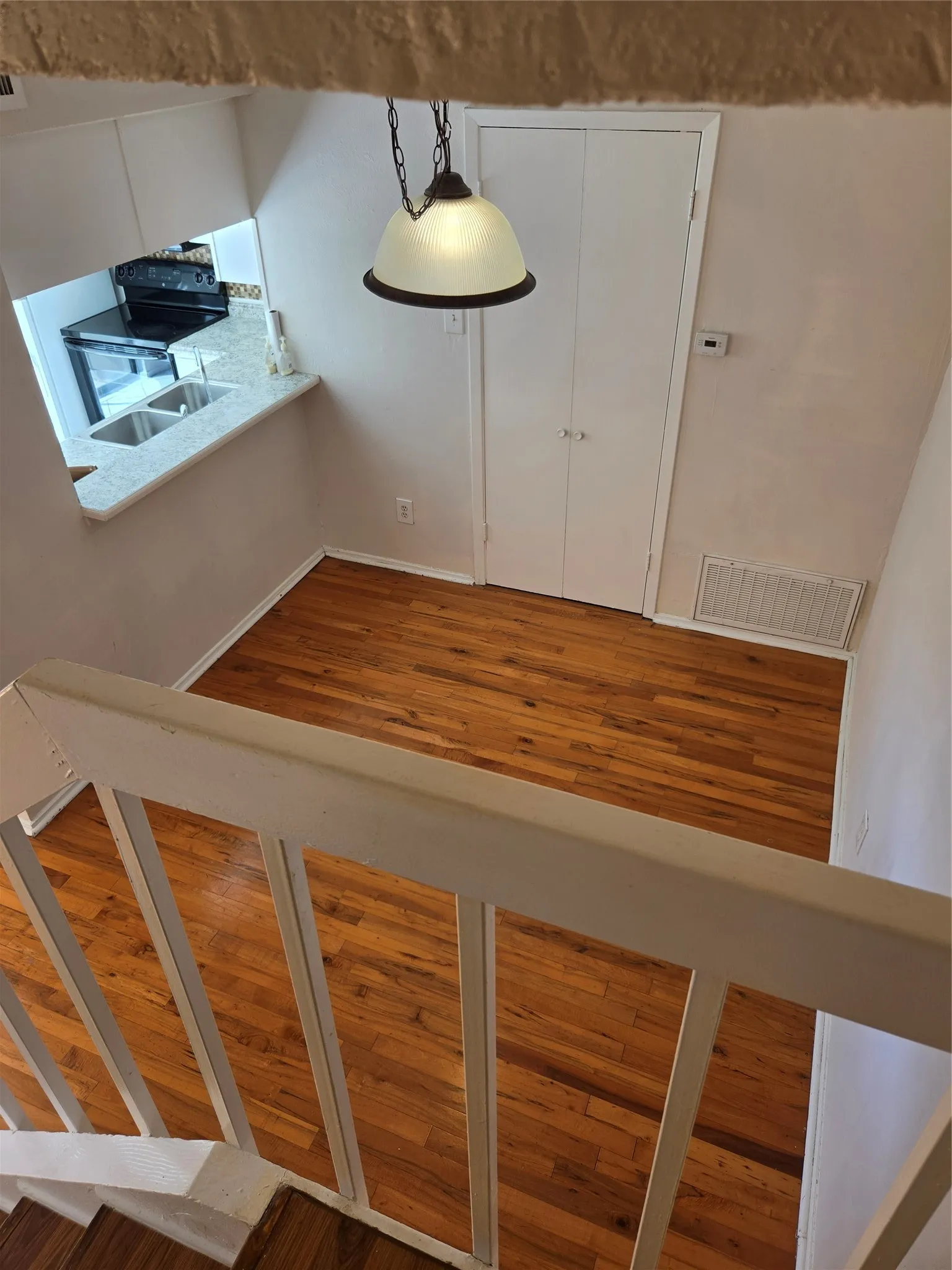Condominium For Rent in Dallas County , 333 Melrose Drive 14C, Richardson, Texas 75080, 2 Bedroom, 3 Bathroom, Garage spaces, 1,161 Sqft, built in 1981, mls#21398785, Real Estate Agent in Richardson, Homes For Rent in Dallas county, Homes For Rent in Richardson, Realtor in Richardson Texas, Real Estate Brokerage Independent Realty Texas, Luminita Cordes Realtor