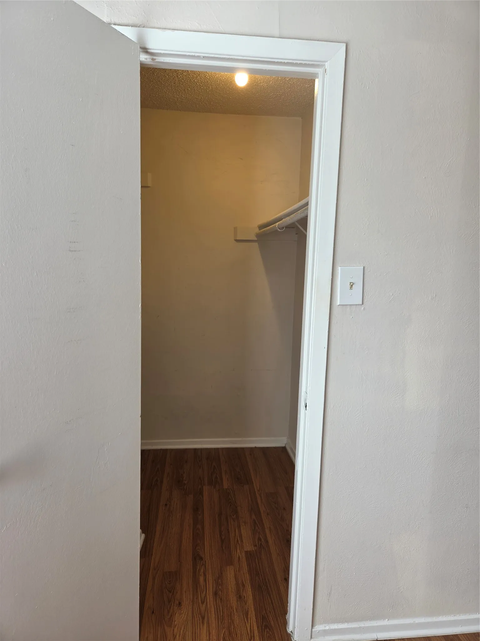 Condominium For Rent in Dallas County , 333 Melrose Drive 14C, Richardson, Texas 75080, 2 Bedroom, 3 Bathroom, Garage spaces, 1,161 Sqft, built in 1981, mls#21398785, Real Estate Agent in Richardson, Homes For Rent in Dallas county, Homes For Rent in Richardson, Realtor in Richardson Texas, Real Estate Brokerage Independent Realty Texas, Luminita Cordes Realtor