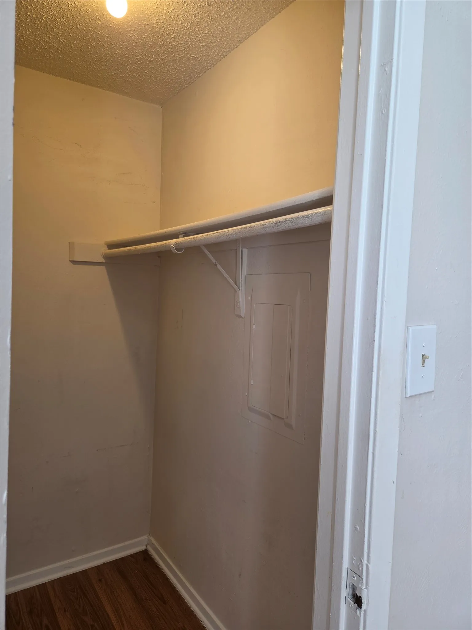 Condominium For Rent in Dallas County , 333 Melrose Drive 14C, Richardson, Texas 75080, 2 Bedroom, 3 Bathroom, Garage spaces, 1,161 Sqft, built in 1981, mls#21398785, Real Estate Agent in Richardson, Homes For Rent in Dallas county, Homes For Rent in Richardson, Realtor in Richardson Texas, Real Estate Brokerage Independent Realty Texas, Luminita Cordes Realtor