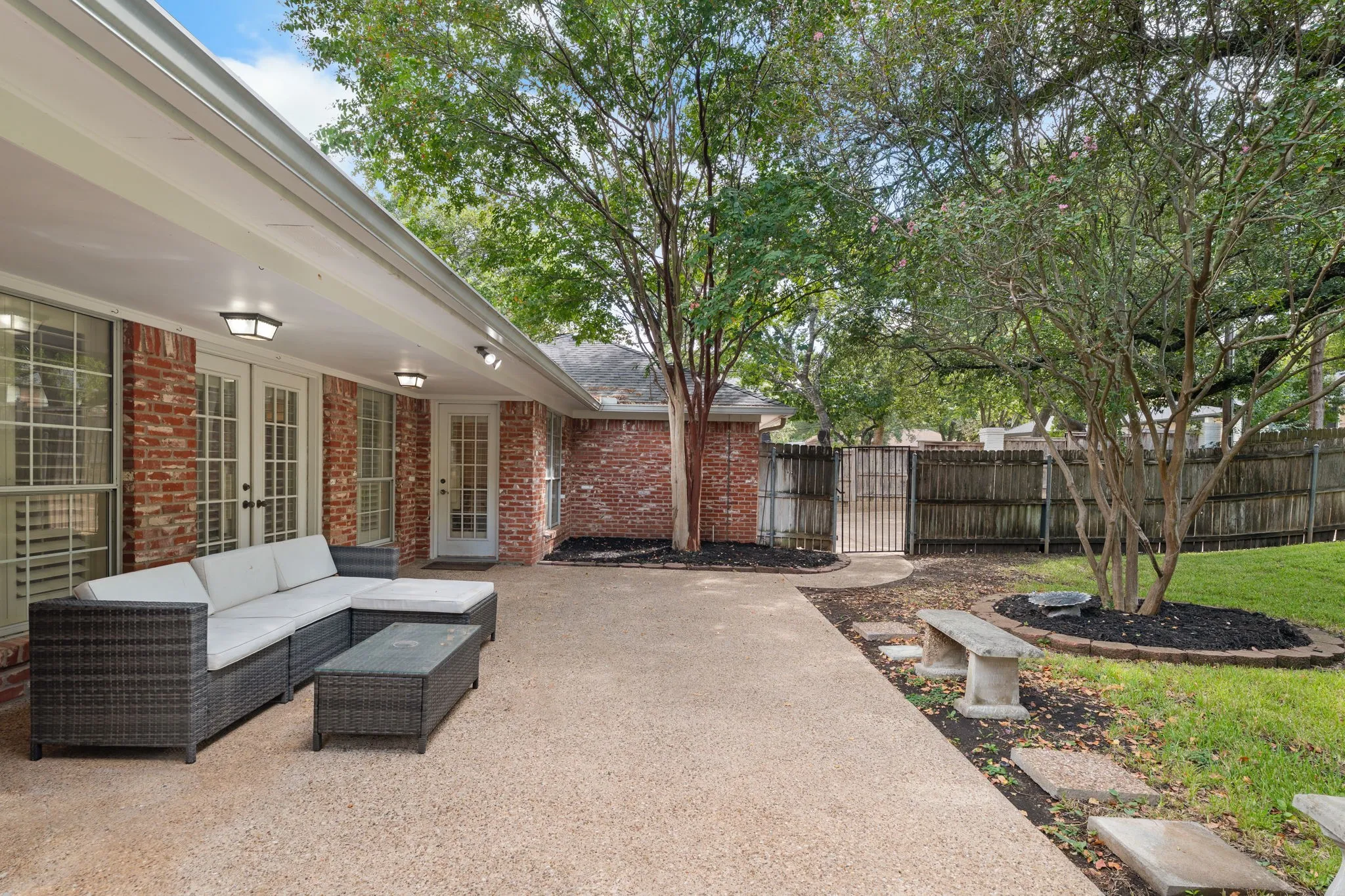 Single Family Residence For Sale in Mc Lennan County , 202 Trailview Drive, Woodway, Texas 76712, 4 Bedroom, 3 Bathroom, 2 Garage spaces, 2,631 Sqft, built in 1982, mls#21400676, Real Estate Agent in Woodway, Homes For Sale in Mc Lennan county, Homes For Sale in Woodway, Realtor in Woodway Texas, Real Estate Brokerage Independent Realty Texas, Luminita Cordes Realtor