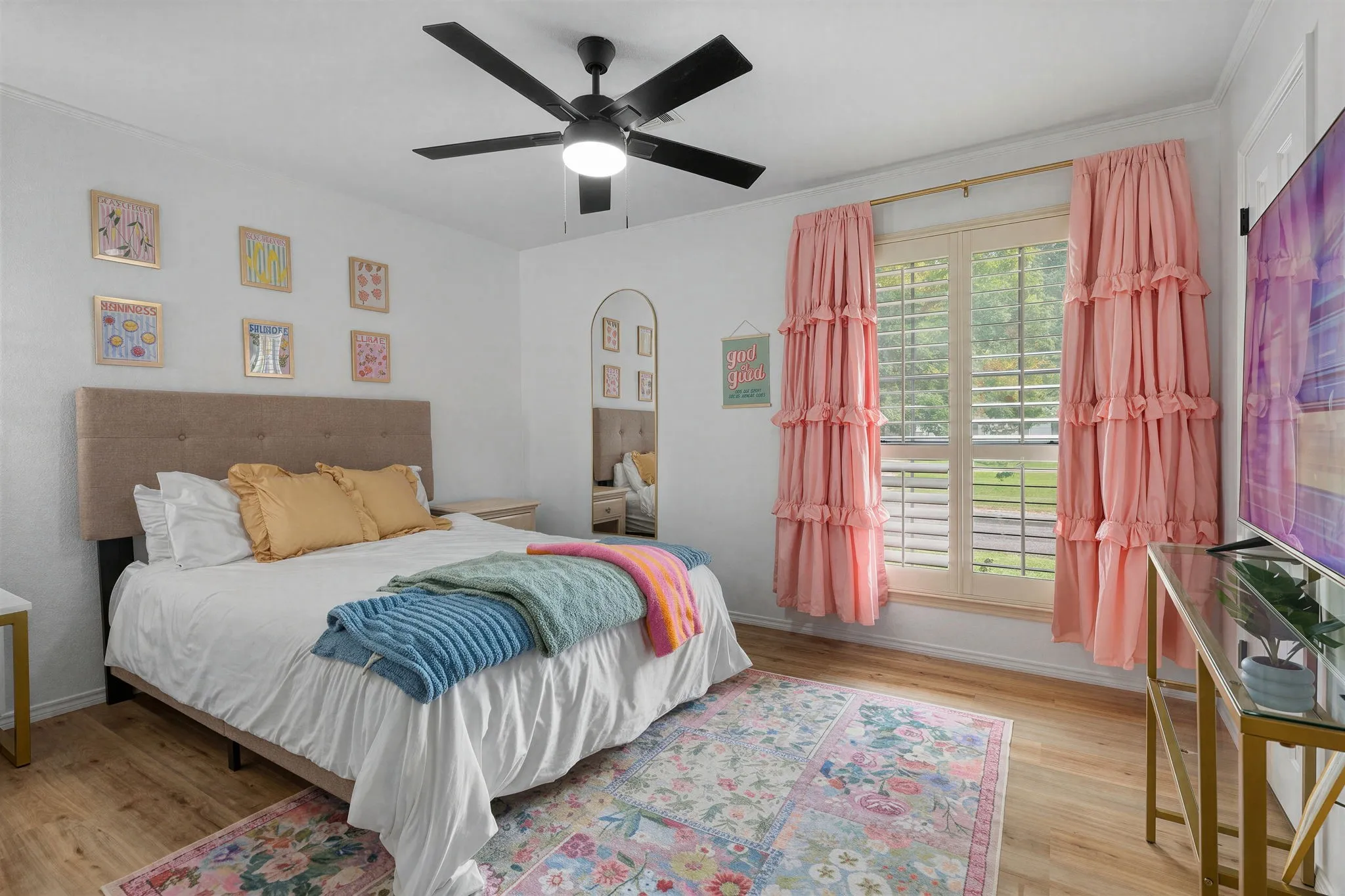 Single Family Residence For Sale in Mc Lennan County , 202 Trailview Drive, Woodway, Texas 76712, 4 Bedroom, 3 Bathroom, 2 Garage spaces, 2,631 Sqft, built in 1982, mls#21400676, Real Estate Agent in Woodway, Homes For Sale in Mc Lennan county, Homes For Sale in Woodway, Realtor in Woodway Texas, Real Estate Brokerage Independent Realty Texas, Luminita Cordes Realtor