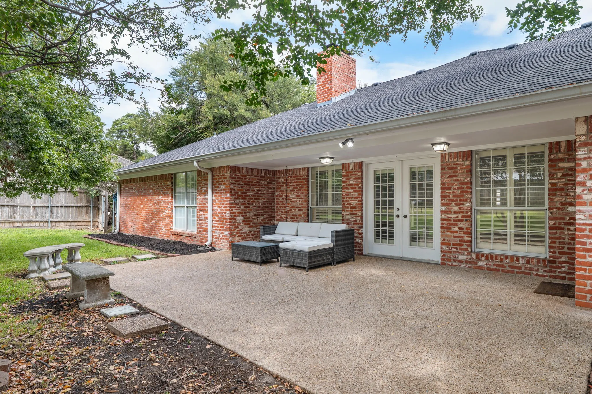 Single Family Residence For Sale in Mc Lennan County , 202 Trailview Drive, Woodway, Texas 76712, 4 Bedroom, 3 Bathroom, 2 Garage spaces, 2,631 Sqft, built in 1982, mls#21400676, Real Estate Agent in Woodway, Homes For Sale in Mc Lennan county, Homes For Sale in Woodway, Realtor in Woodway Texas, Real Estate Brokerage Independent Realty Texas, Luminita Cordes Realtor