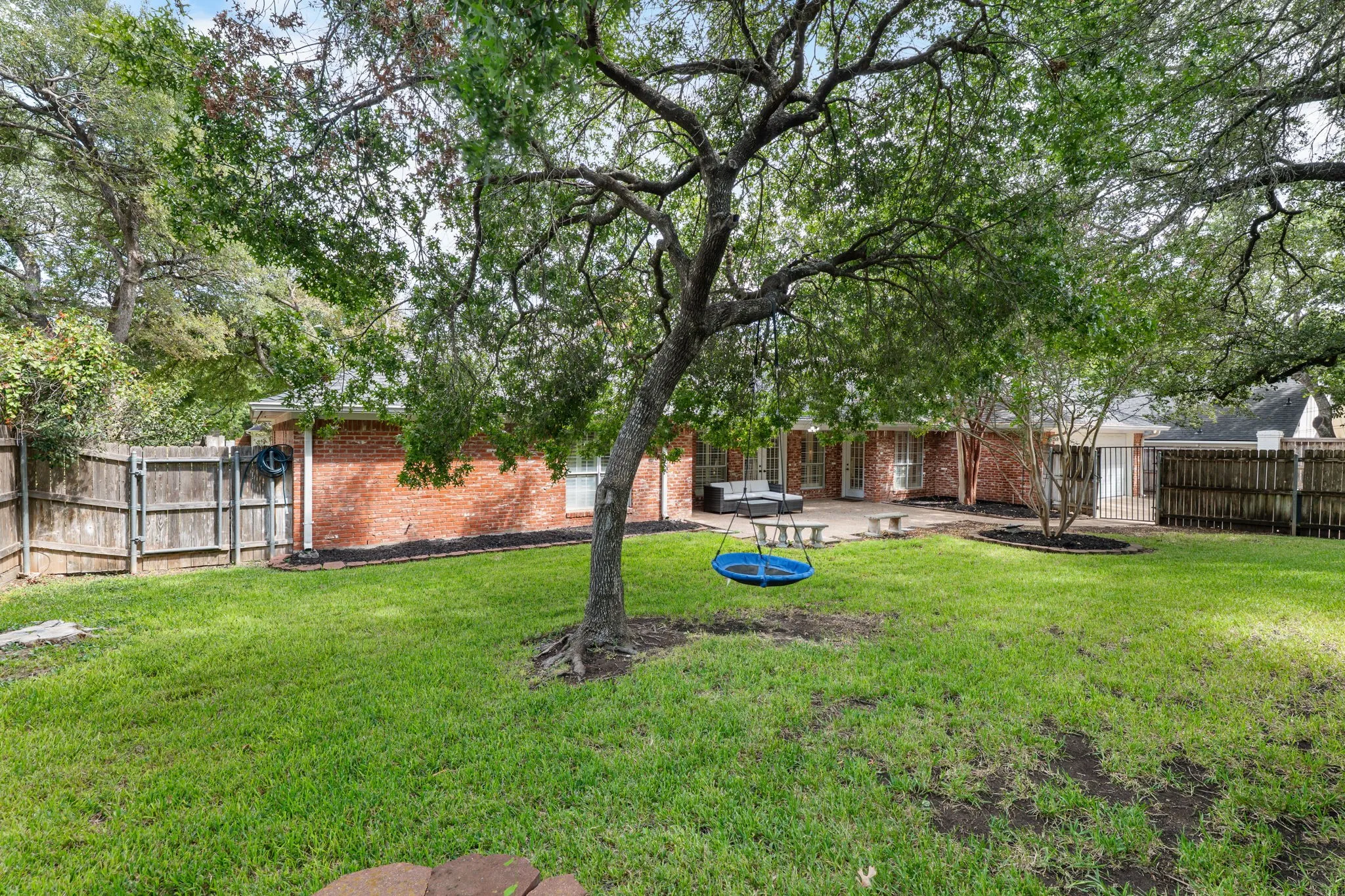 Single Family Residence For Sale in Mc Lennan County , 202 Trailview Drive, Woodway, Texas 76712, 4 Bedroom, 3 Bathroom, 2 Garage spaces, 2,631 Sqft, built in 1982, mls#21400676, Real Estate Agent in Woodway, Homes For Sale in Mc Lennan county, Homes For Sale in Woodway, Realtor in Woodway Texas, Real Estate Brokerage Independent Realty Texas, Luminita Cordes Realtor