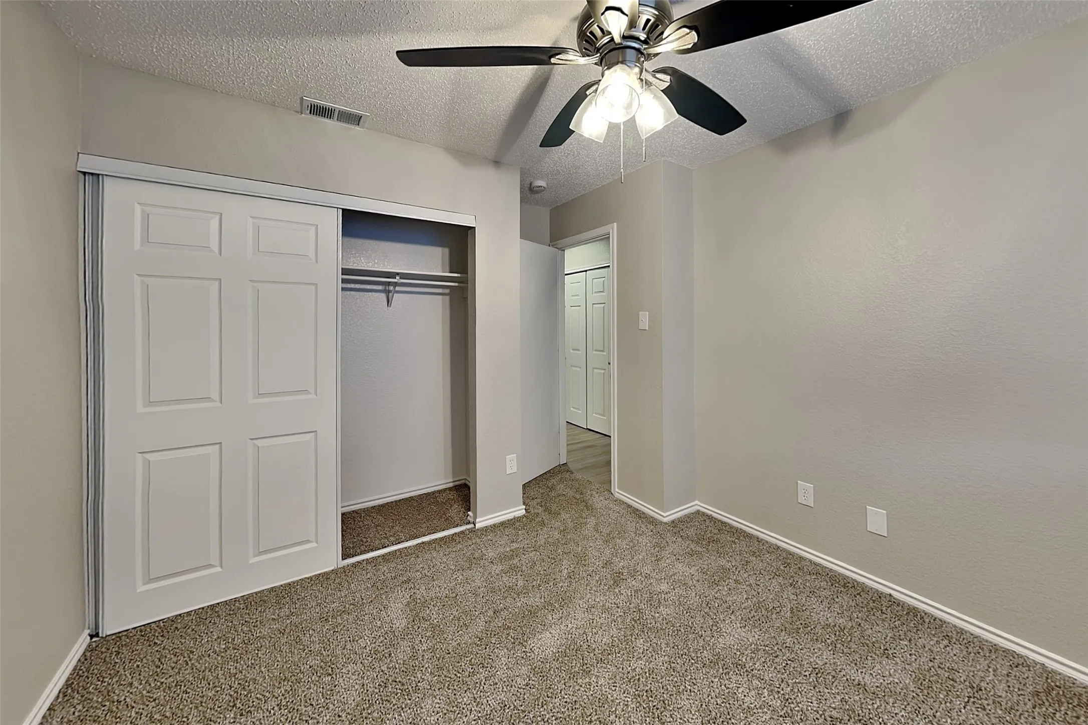 Single Family Residence For Rent in Tarrant County , 4169 Fossile Butte Drive, Fort Worth, Texas 76244, 3 Bedroom, 2 Bathroom, 2 Garage spaces, 1,824 Sqft, built in 1998, mls#21400696, Real Estate Agent in Fort Worth, Homes For Rent in Tarrant county, Homes For Rent in Fort Worth, Realtor in Fort Worth Texas, Real Estate Brokerage Independent Realty Texas, Luminita Cordes Realtor