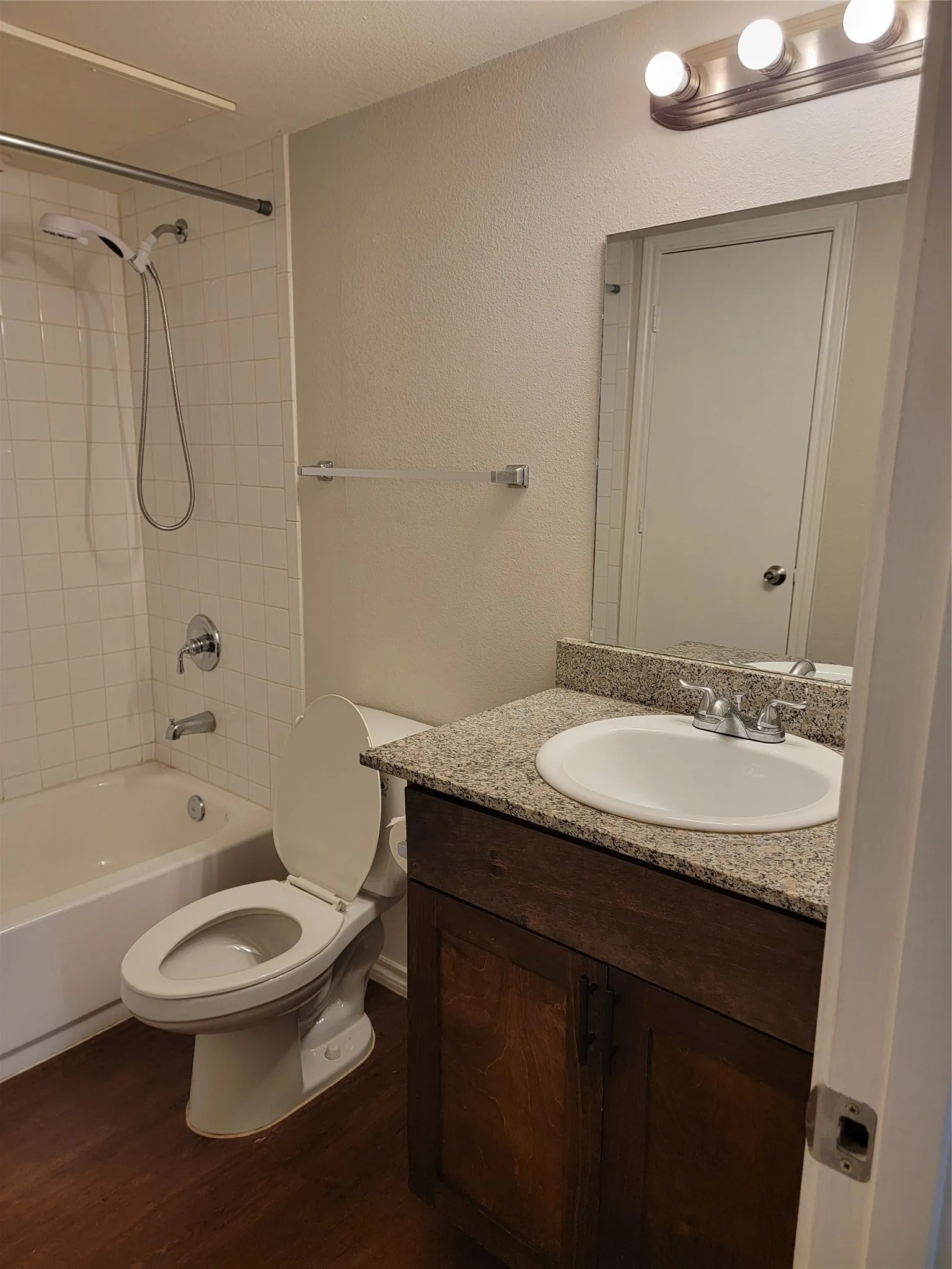 Condominium For Rent in Dallas County , 9837 Walnut Street 101, Dallas, Texas 75243, 2 Bedroom, 1 Bathroom, Garage spaces, 808 Sqft, built in 2018, mls#21400698, Real Estate Agent in Dallas, Homes For Rent in Dallas county, Homes For Rent in Dallas, Realtor in Dallas Texas, Real Estate Brokerage Independent Realty Texas, Luminita Cordes Realtor