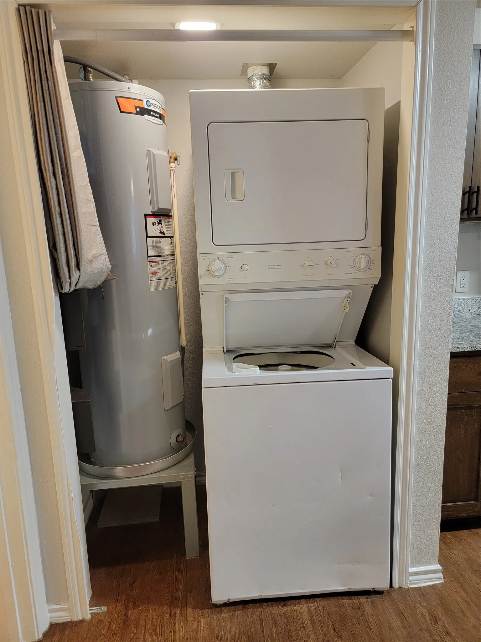 Condominium For Rent in Dallas County , 9837 Walnut Street 101, Dallas, Texas 75243, 2 Bedroom, 1 Bathroom, Garage spaces, 808 Sqft, built in 2018, mls#21400698, Real Estate Agent in Dallas, Homes For Rent in Dallas county, Homes For Rent in Dallas, Realtor in Dallas Texas, Real Estate Brokerage Independent Realty Texas, Luminita Cordes Realtor