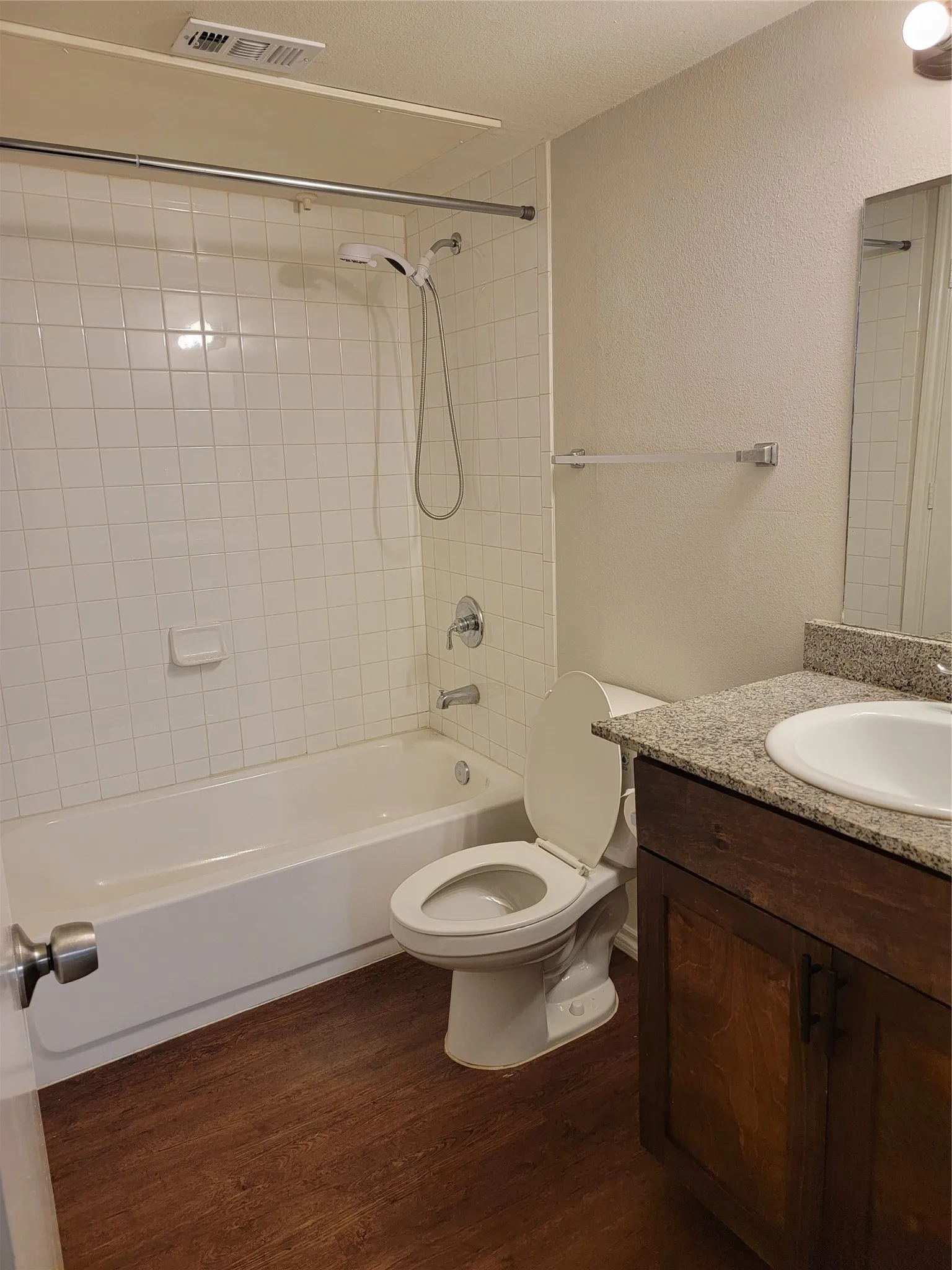 Condominium For Rent in Dallas County , 9837 Walnut Street 101, Dallas, Texas 75243, 2 Bedroom, 1 Bathroom, Garage spaces, 808 Sqft, built in 2018, mls#21400698, Real Estate Agent in Dallas, Homes For Rent in Dallas county, Homes For Rent in Dallas, Realtor in Dallas Texas, Real Estate Brokerage Independent Realty Texas, Luminita Cordes Realtor