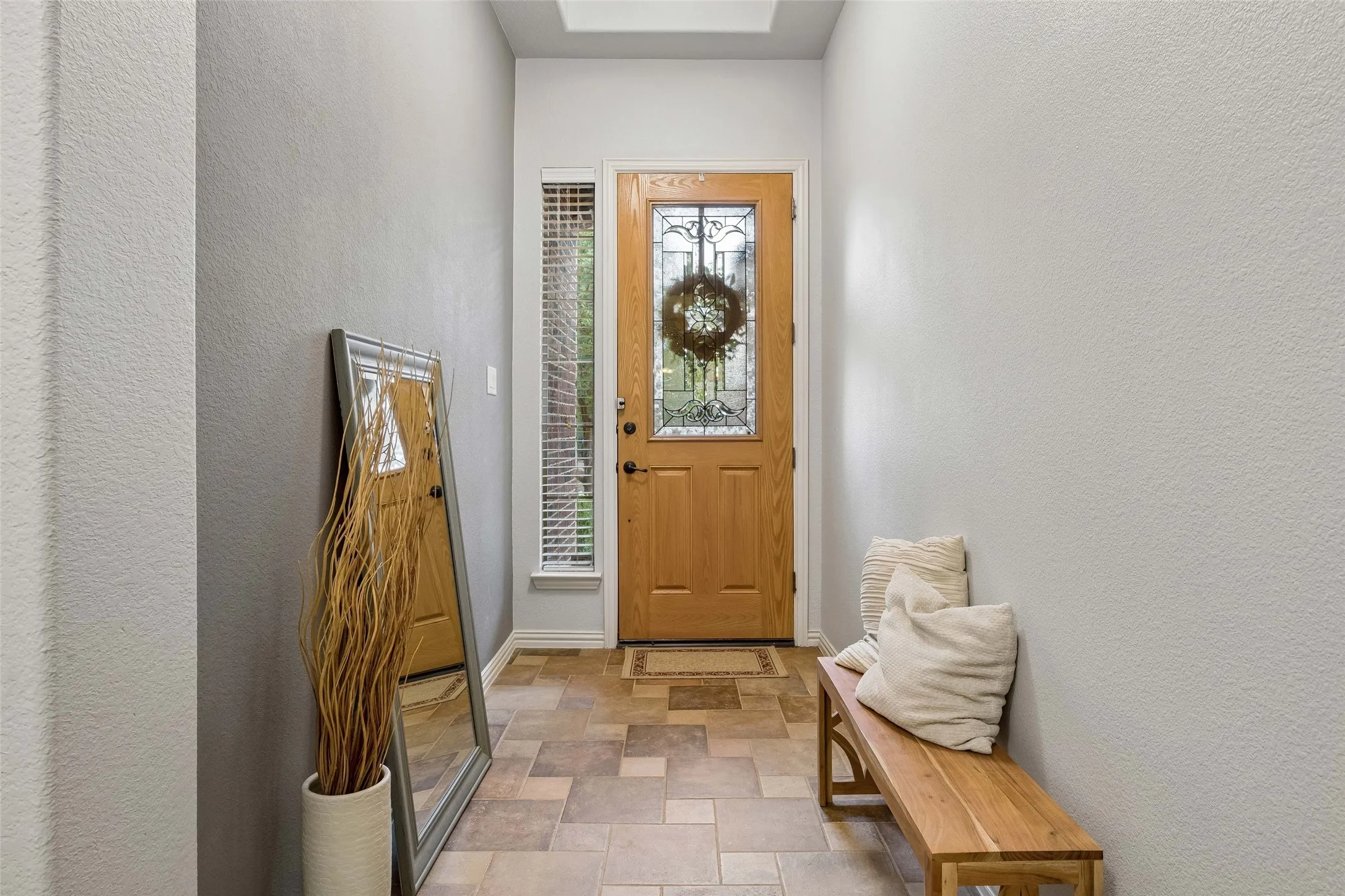 Single Family Residence For Sale in Tarrant County , 2723 Ponce De Leon, Grand Prairie, Texas 75054, 4 Bedroom, 3 Bathroom, 2 Garage spaces, 2,548 Sqft, built in 2007, mls#21394760, Real Estate Agent in Grand Prairie, Homes For Sale in Tarrant county, Homes For Sale in Grand Prairie, Realtor in Grand Prairie Texas, Real Estate Brokerage Independent Realty Texas, Luminita Cordes Realtor