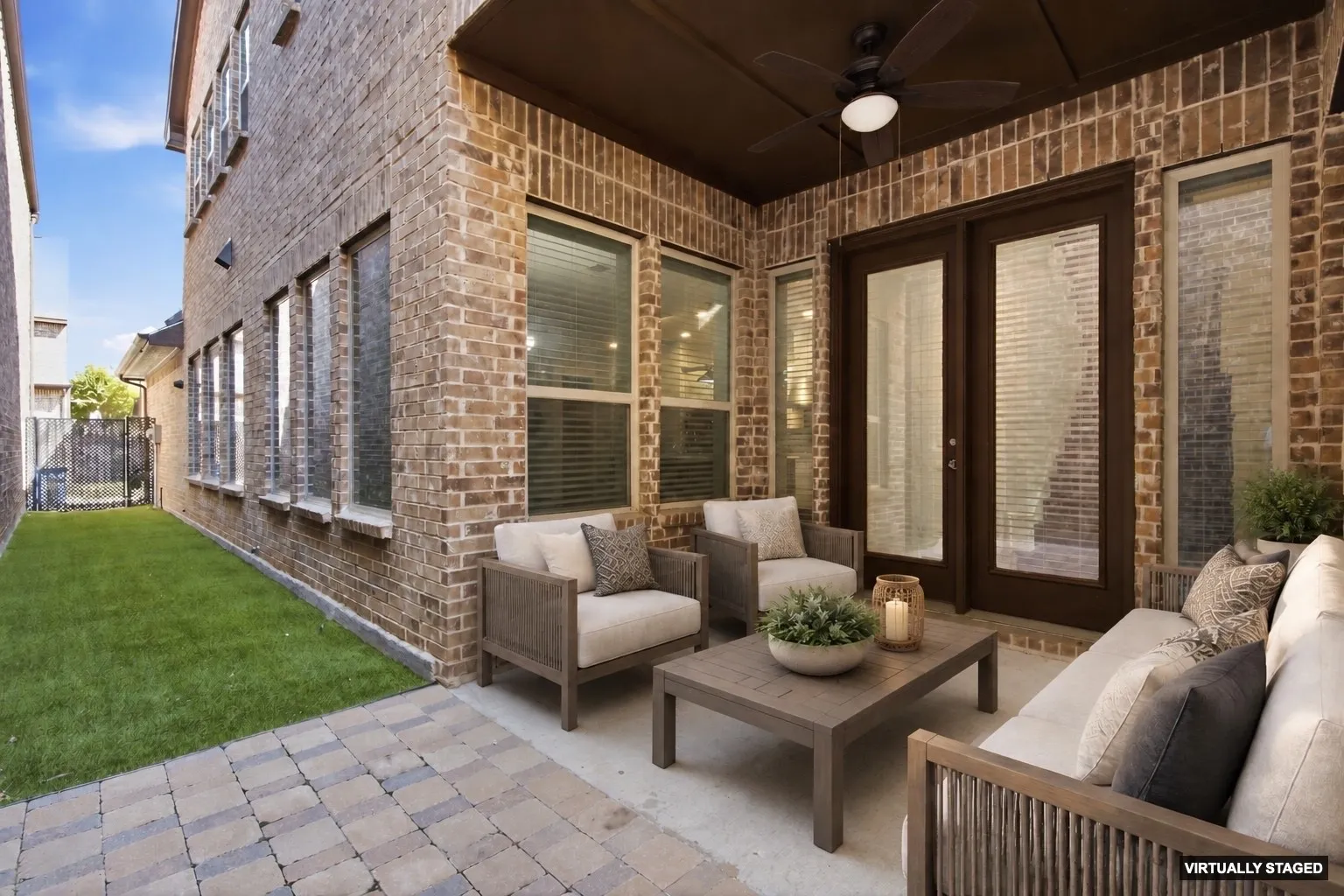 Single Family Residence For Sale in Collin County , 6209 Smithwick Drive, Mc Kinney, Texas 75070, 3 Bedroom, 3 Bathroom, 2 Garage spaces, 2,331 Sqft, built in 2017, mls#21400553, Real Estate Agent in Mc Kinney, Homes For Sale in Collin county, Homes For Sale in Mc Kinney, Realtor in Mc Kinney Texas, Real Estate Brokerage Independent Realty Texas, Luminita Cordes Realtor