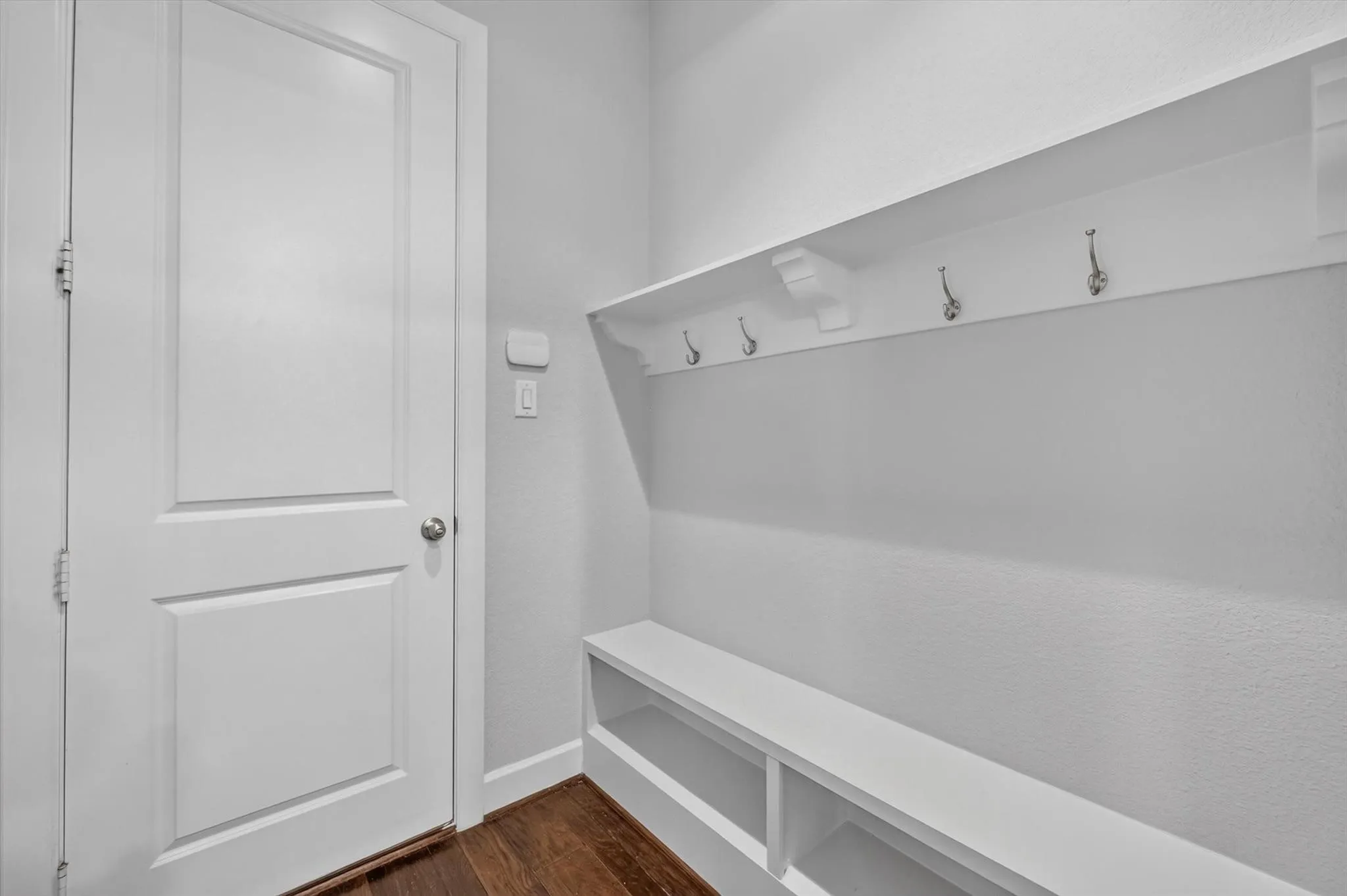 Single Family Residence For Sale in Collin County , 6209 Smithwick Drive, Mc Kinney, Texas 75070, 3 Bedroom, 3 Bathroom, 2 Garage spaces, 2,331 Sqft, built in 2017, mls#21400553, Real Estate Agent in Mc Kinney, Homes For Sale in Collin county, Homes For Sale in Mc Kinney, Realtor in Mc Kinney Texas, Real Estate Brokerage Independent Realty Texas, Luminita Cordes Realtor