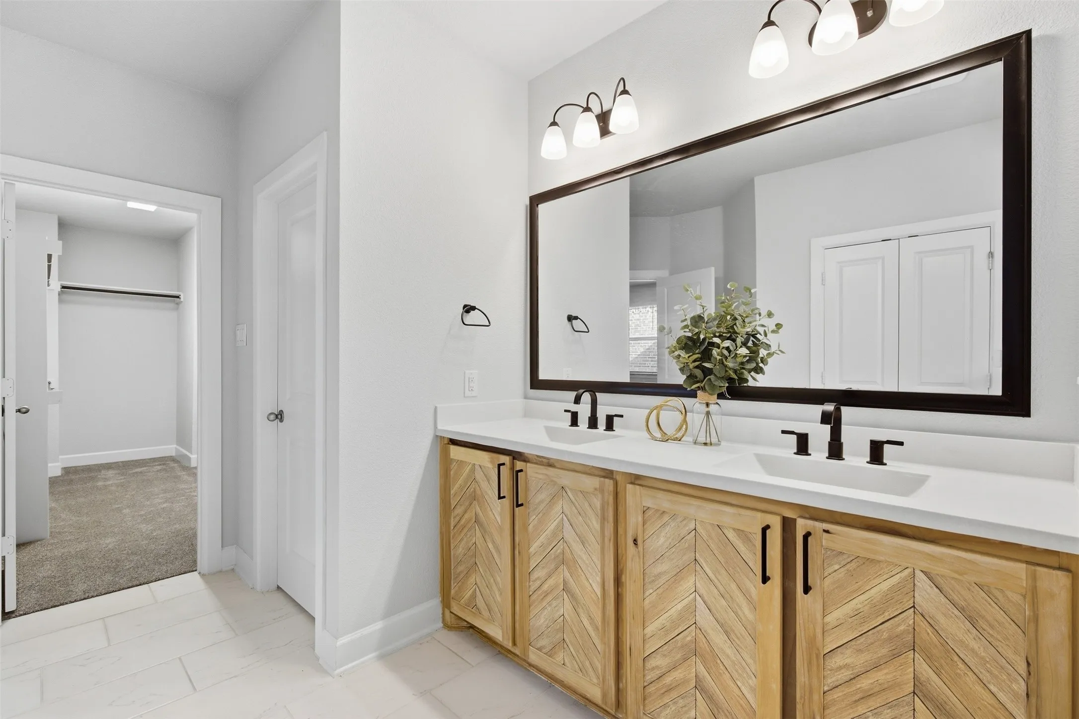 Single Family Residence For Sale in Collin County , 6209 Smithwick Drive, Mc Kinney, Texas 75070, 3 Bedroom, 3 Bathroom, 2 Garage spaces, 2,331 Sqft, built in 2017, mls#21400553, Real Estate Agent in Mc Kinney, Homes For Sale in Collin county, Homes For Sale in Mc Kinney, Realtor in Mc Kinney Texas, Real Estate Brokerage Independent Realty Texas, Luminita Cordes Realtor