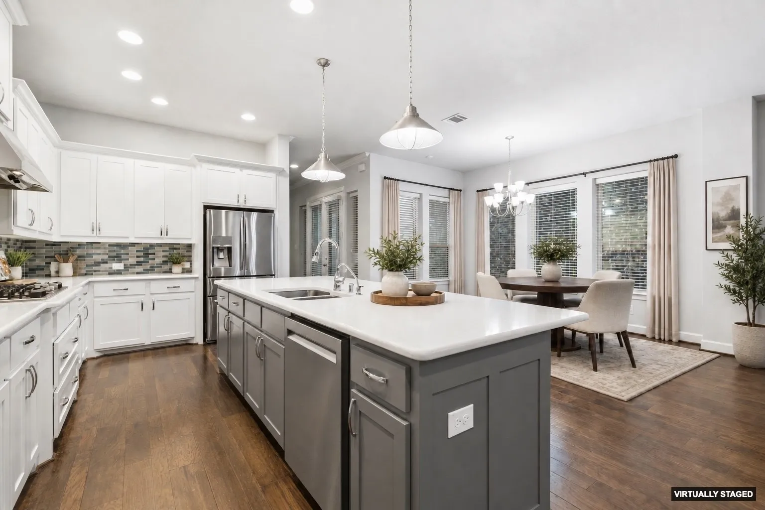 Single Family Residence For Sale in Collin County , 6209 Smithwick Drive, Mc Kinney, Texas 75070, 3 Bedroom, 3 Bathroom, 2 Garage spaces, 2,331 Sqft, built in 2017, mls#21400553, Real Estate Agent in Mc Kinney, Homes For Sale in Collin county, Homes For Sale in Mc Kinney, Realtor in Mc Kinney Texas, Real Estate Brokerage Independent Realty Texas, Luminita Cordes Realtor