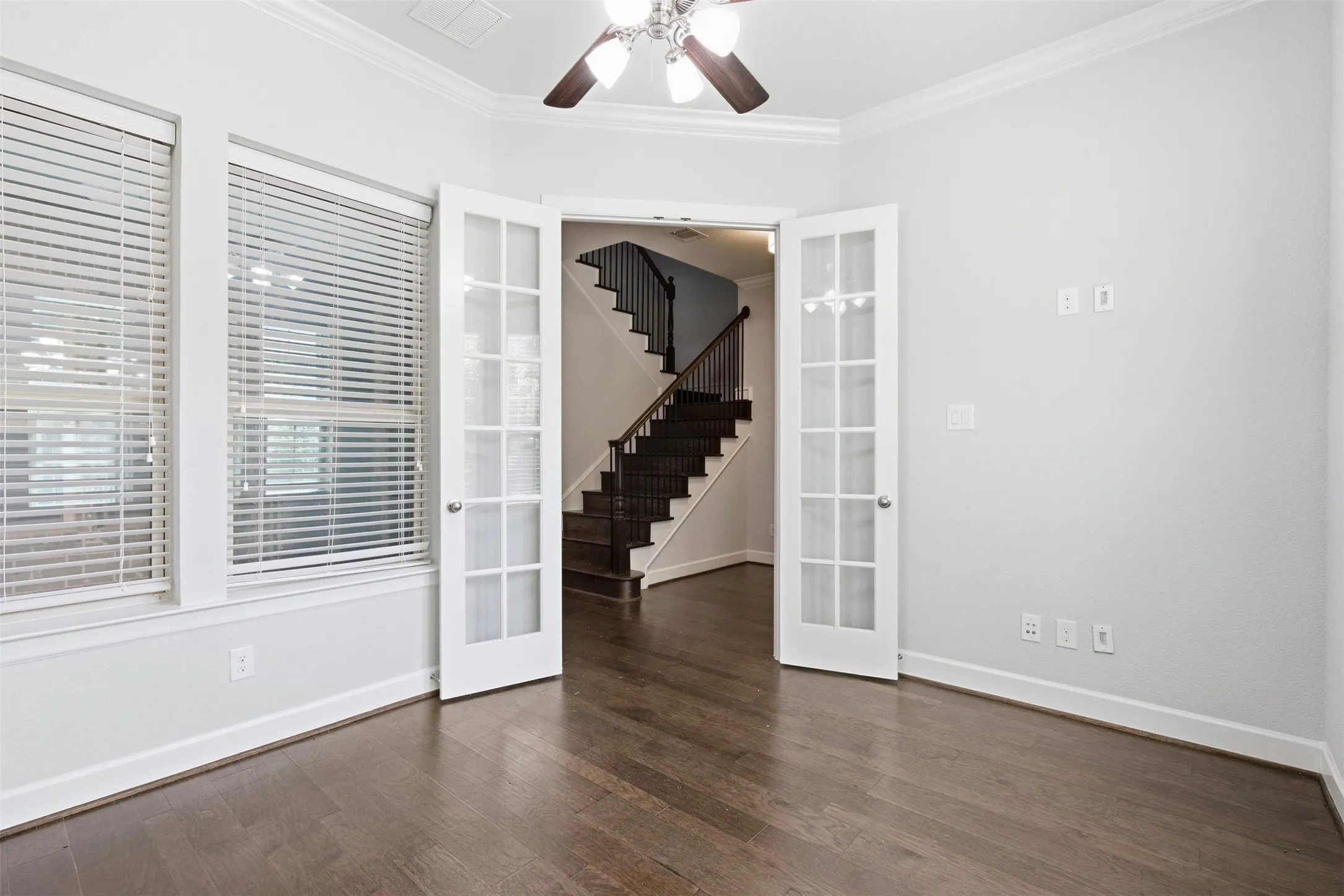 Single Family Residence For Sale in Collin County , 6209 Smithwick Drive, Mc Kinney, Texas 75070, 3 Bedroom, 3 Bathroom, 2 Garage spaces, 2,331 Sqft, built in 2017, mls#21400553, Real Estate Agent in Mc Kinney, Homes For Sale in Collin county, Homes For Sale in Mc Kinney, Realtor in Mc Kinney Texas, Real Estate Brokerage Independent Realty Texas, Luminita Cordes Realtor